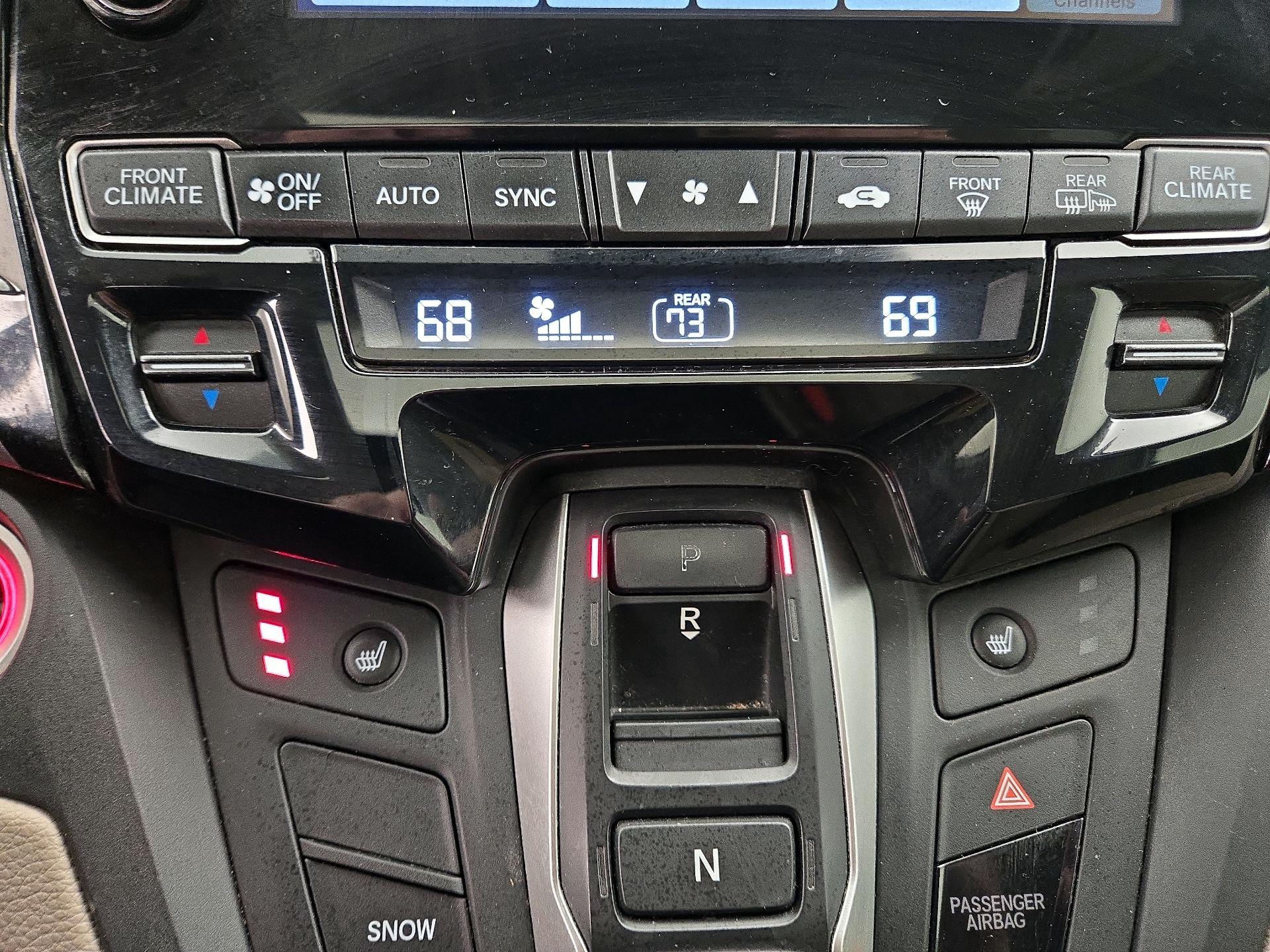 Thumbnail: 2019 Honda Odyssey - 16