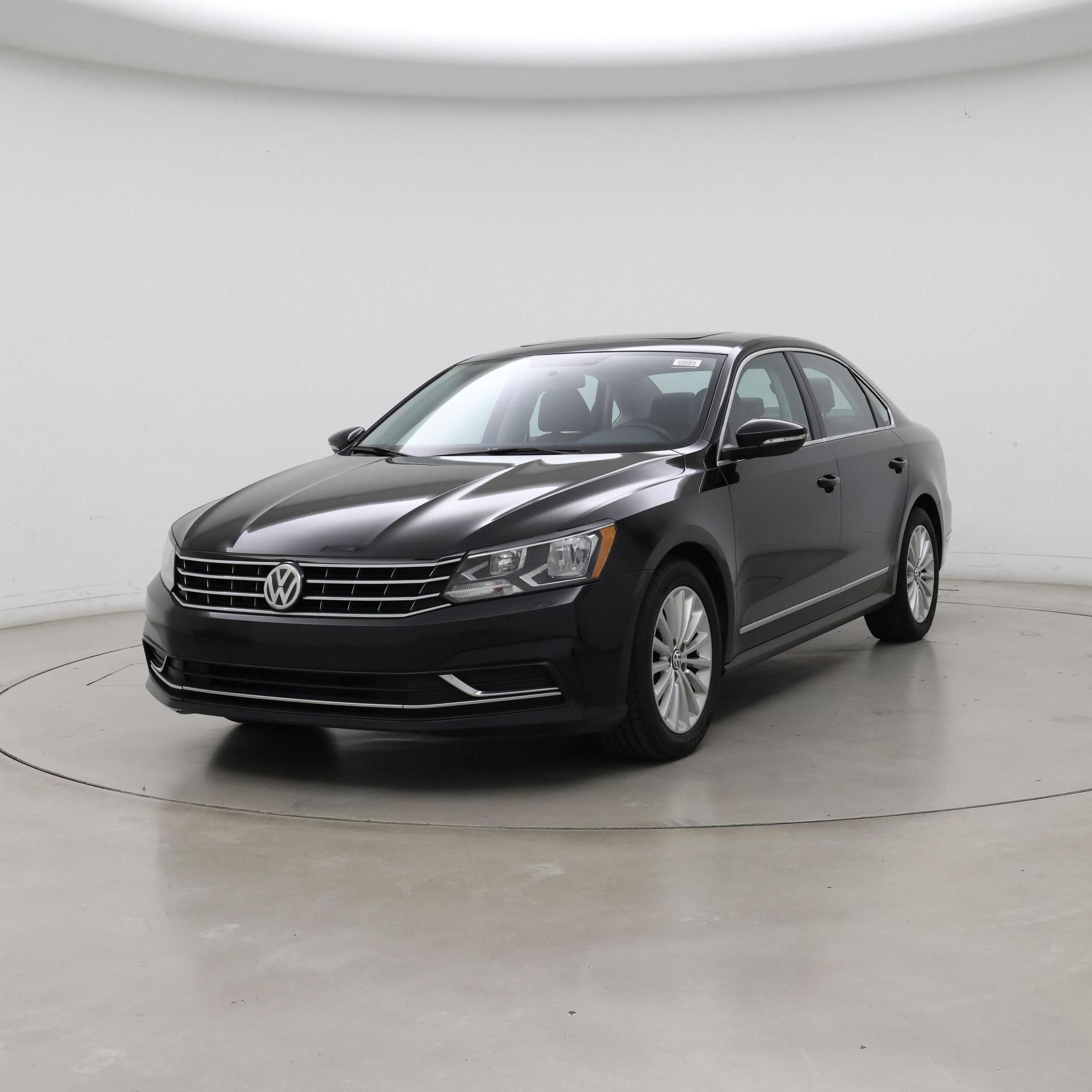 Thumbnail: 2017 Volkswagen Passat - 4