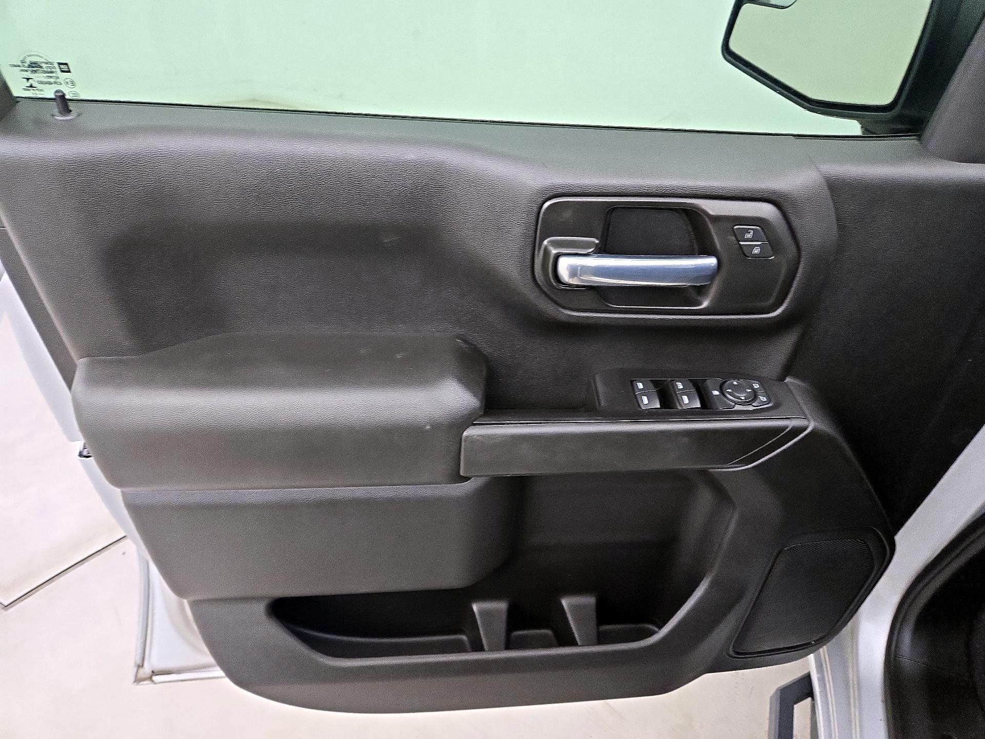 Thumbnail: 2021 Chevrolet Silverado 1500 - 12