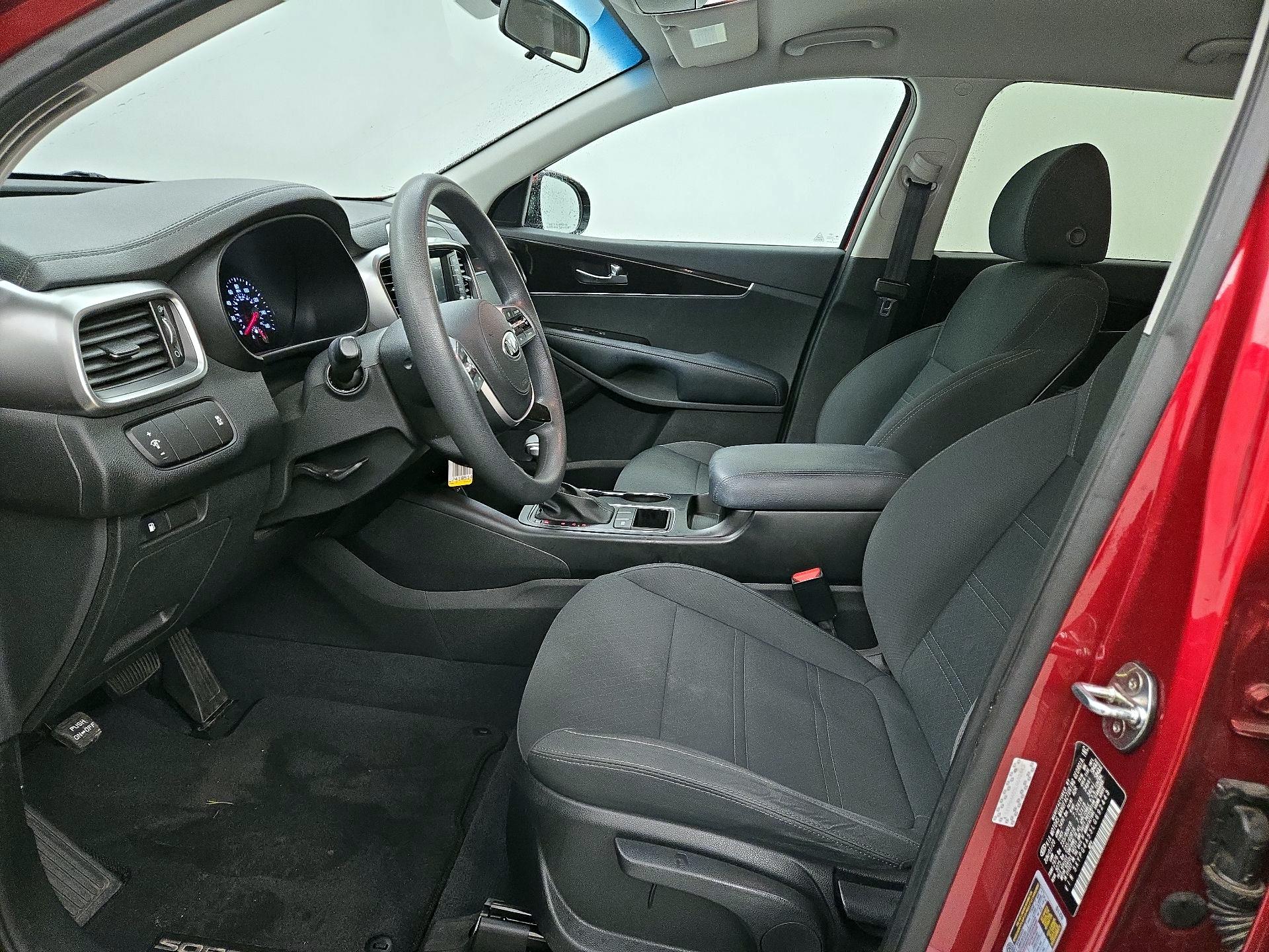 Thumbnail: 2020 Kia Sorento - 11