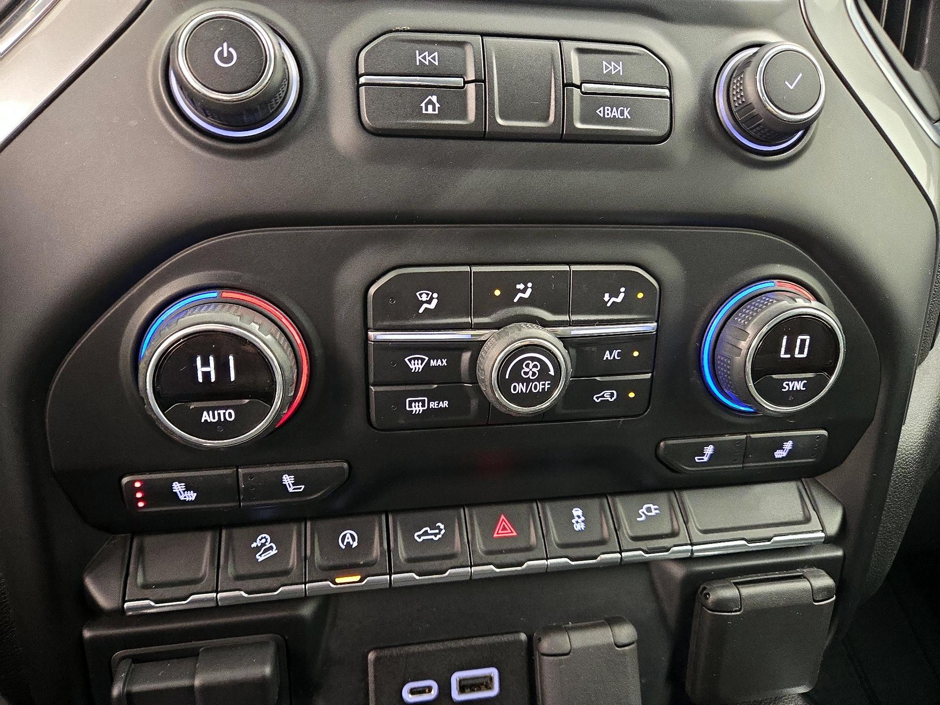 Thumbnail: 2019 Chevrolet Silverado 1500 - 16