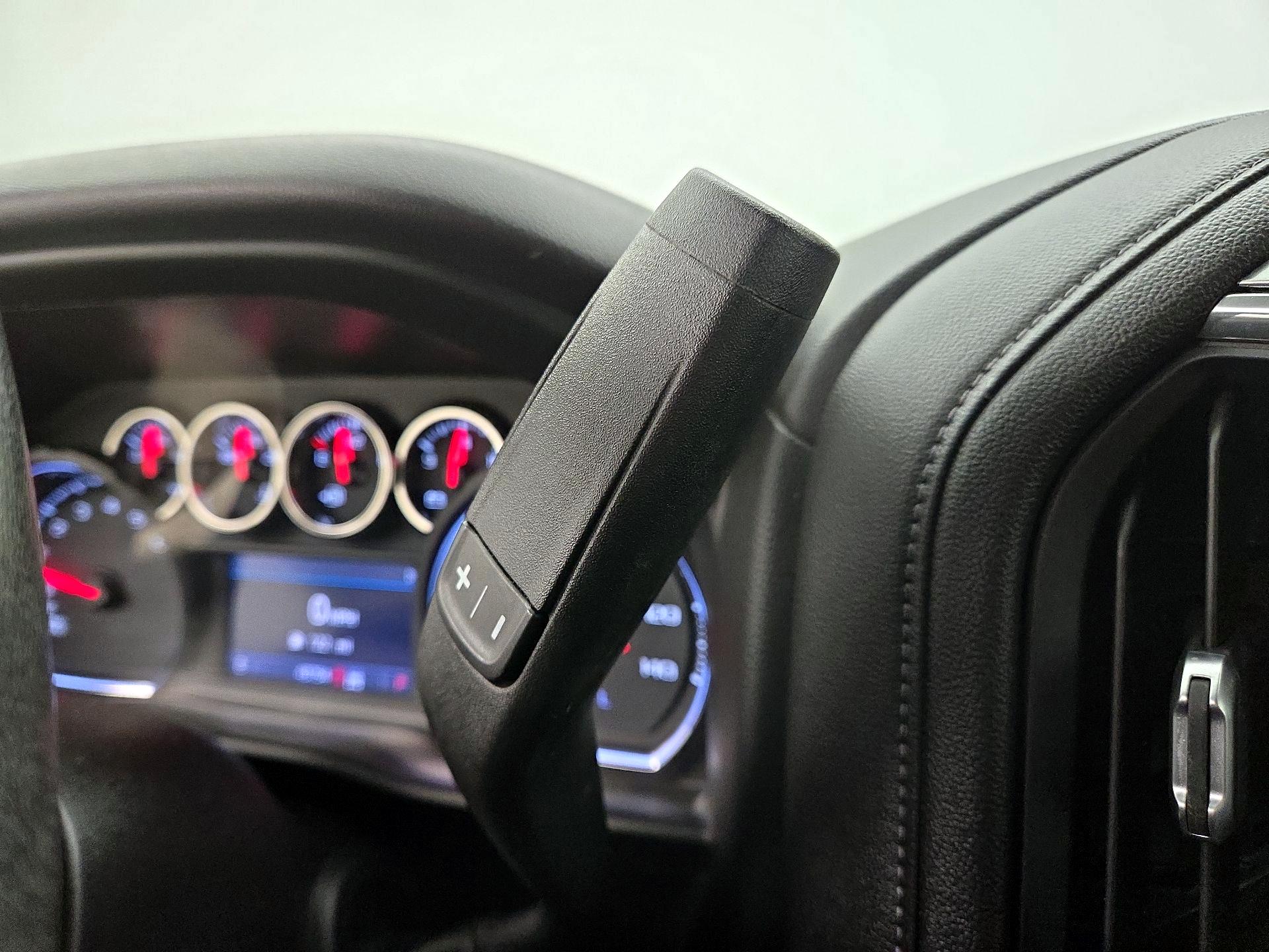 Thumbnail: 2019 Chevrolet Silverado 1500 - 17