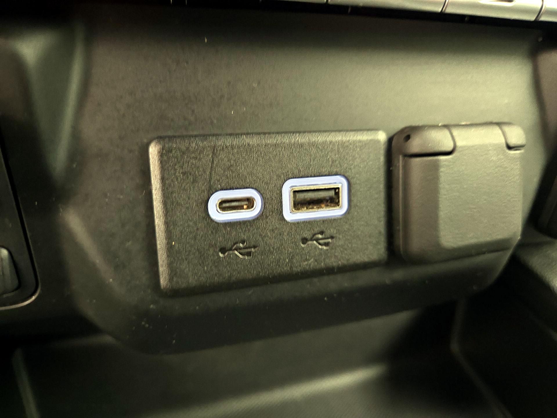 Thumbnail: 2019 Chevrolet Silverado 1500 - 18