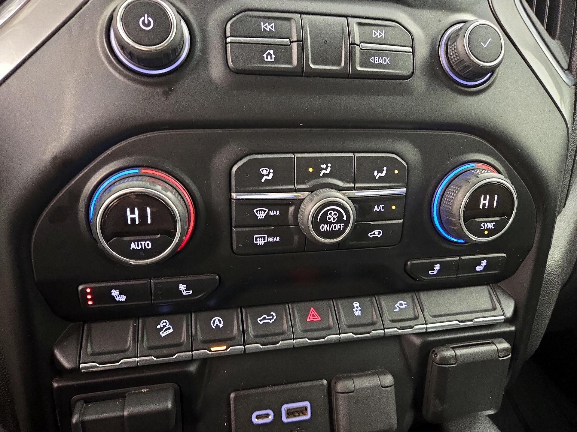 Thumbnail: 2019 Chevrolet Silverado 1500 - 16