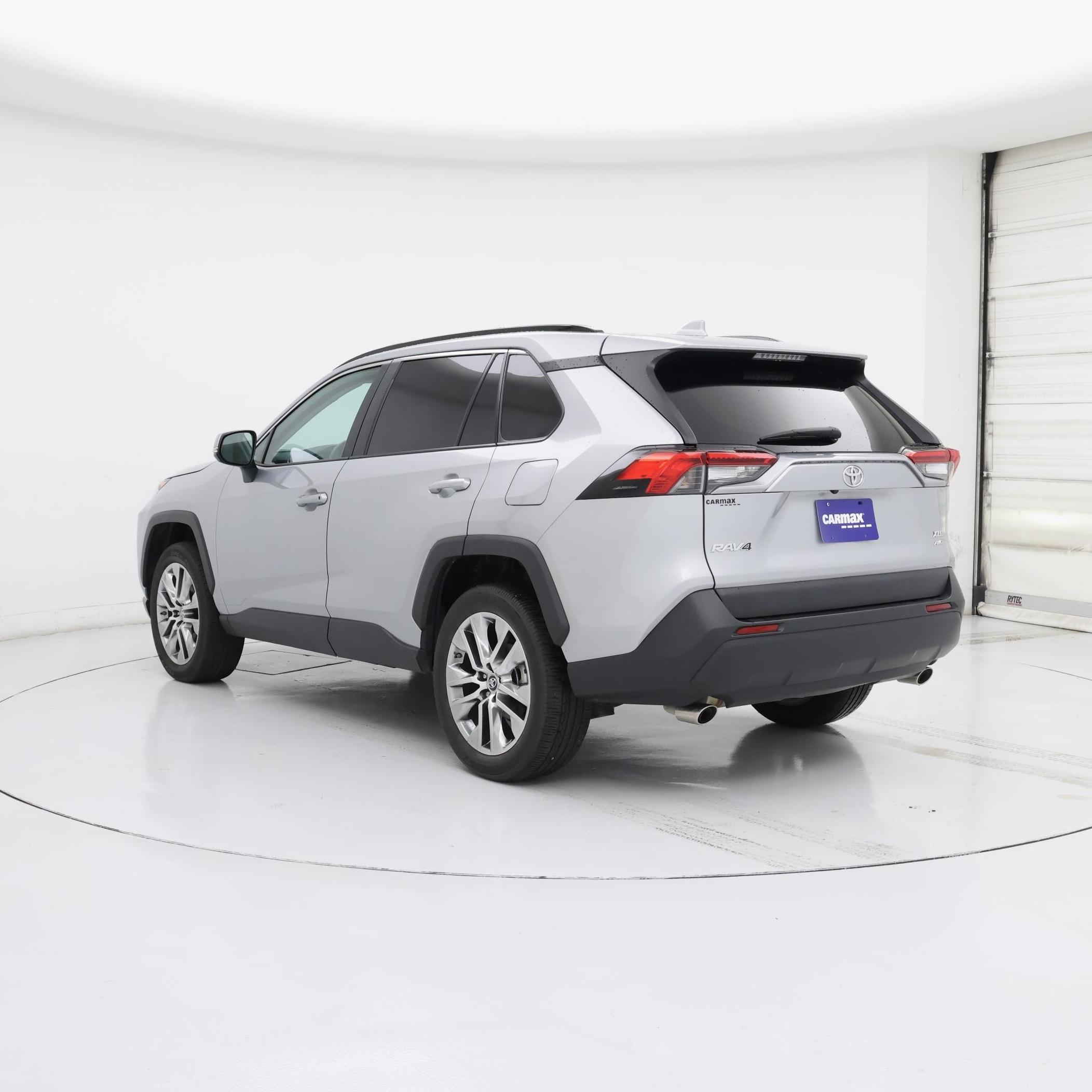 Thumbnail: 2019 Toyota RAV4 - 2
