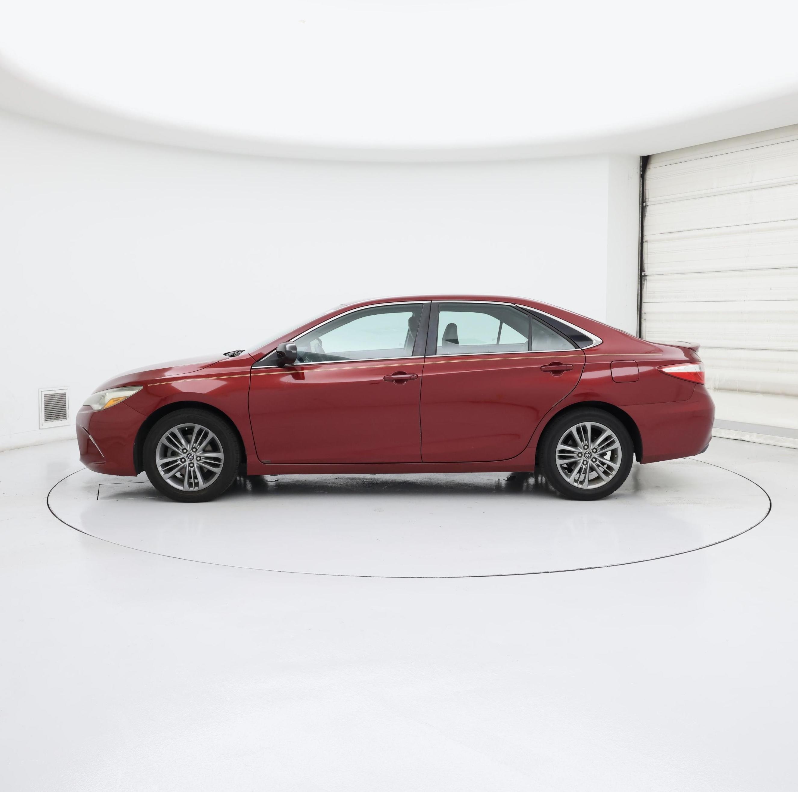 Thumbnail: 2015 Toyota Camry - 3