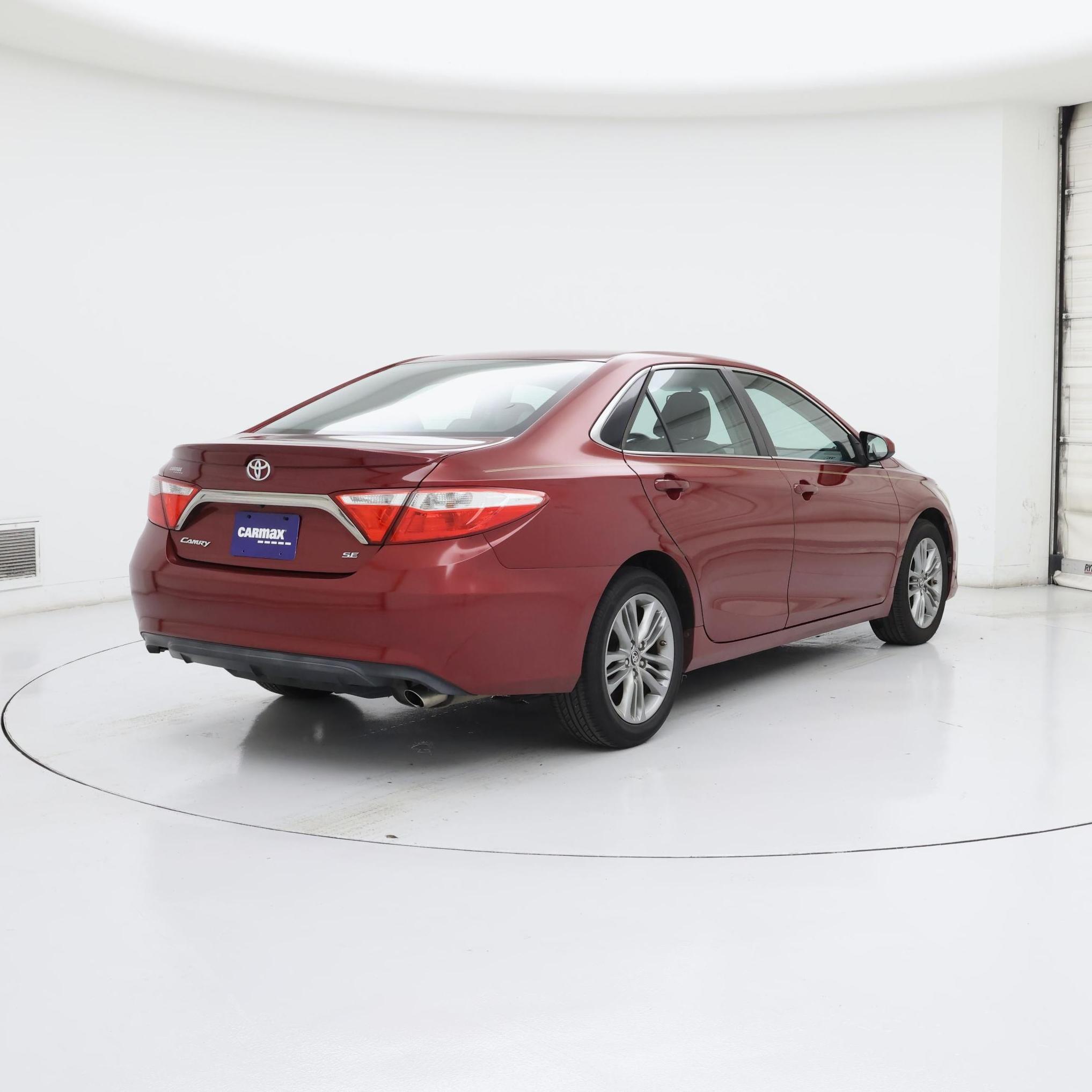 Thumbnail: 2015 Toyota Camry - 8