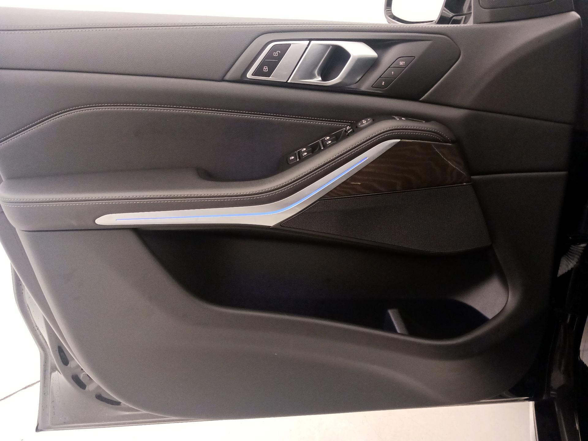 Thumbnail: 2023 BMW X5 - 12