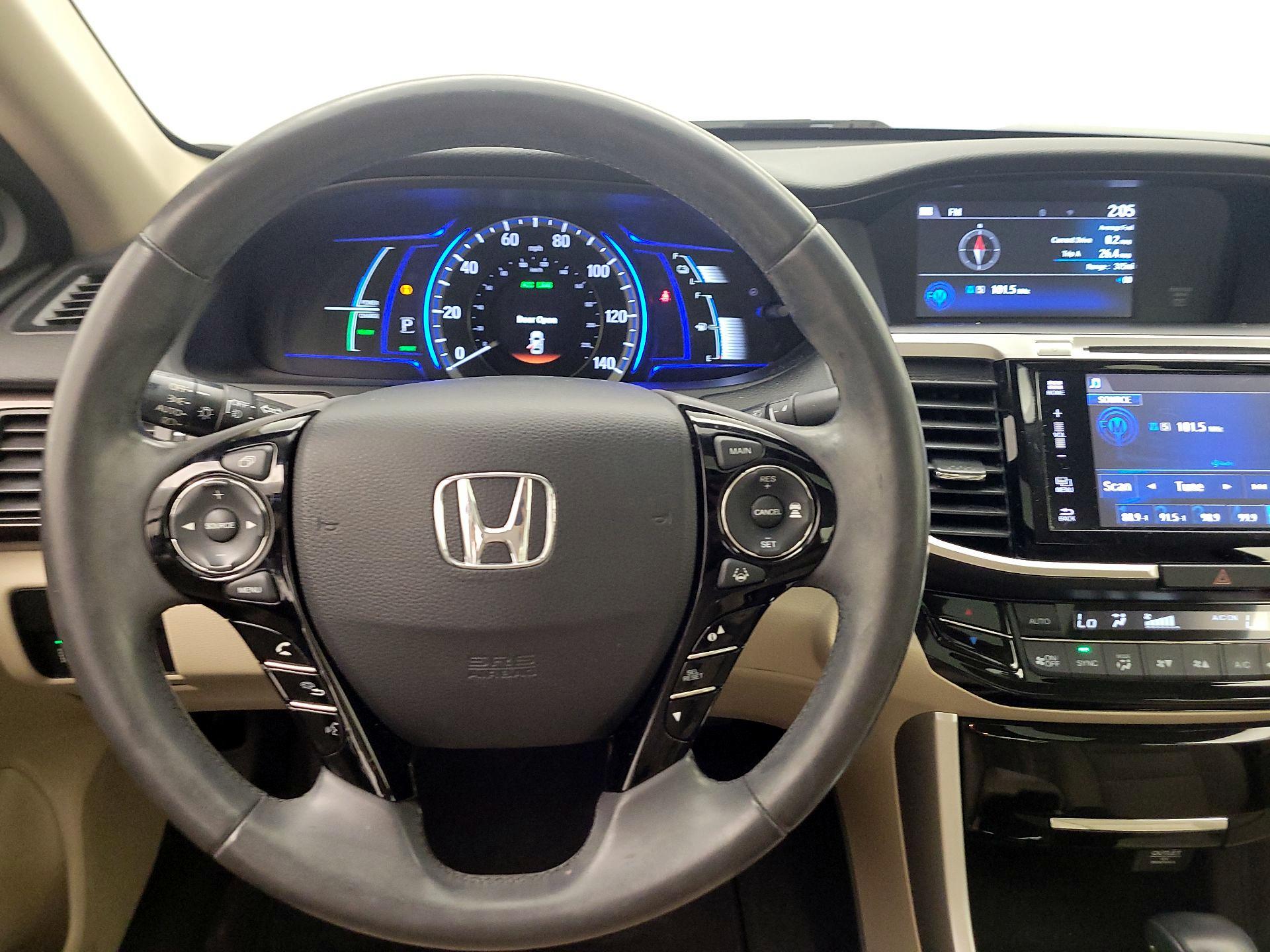 Thumbnail: 2017 Honda Accord - 10