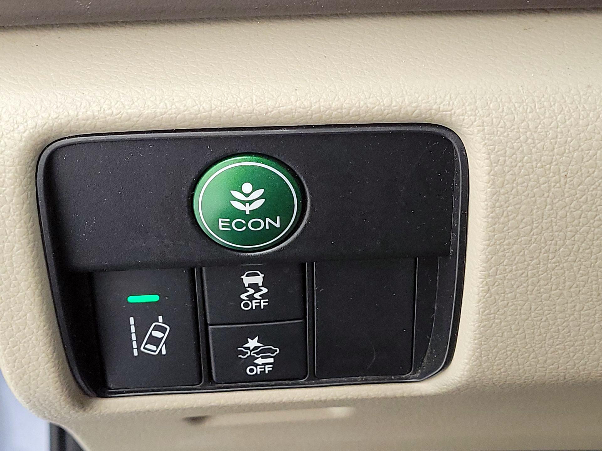 Thumbnail: 2017 Honda Accord - 13