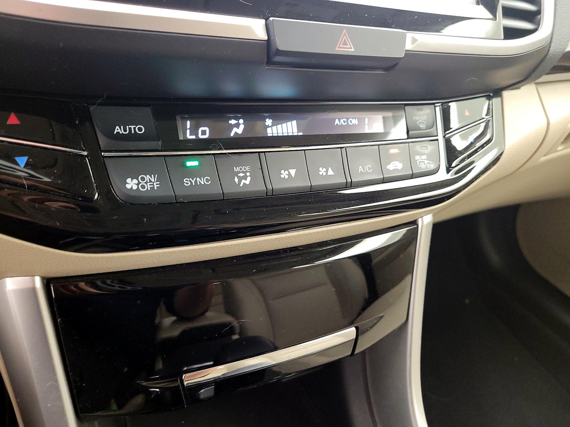 Thumbnail: 2017 Honda Accord - 16