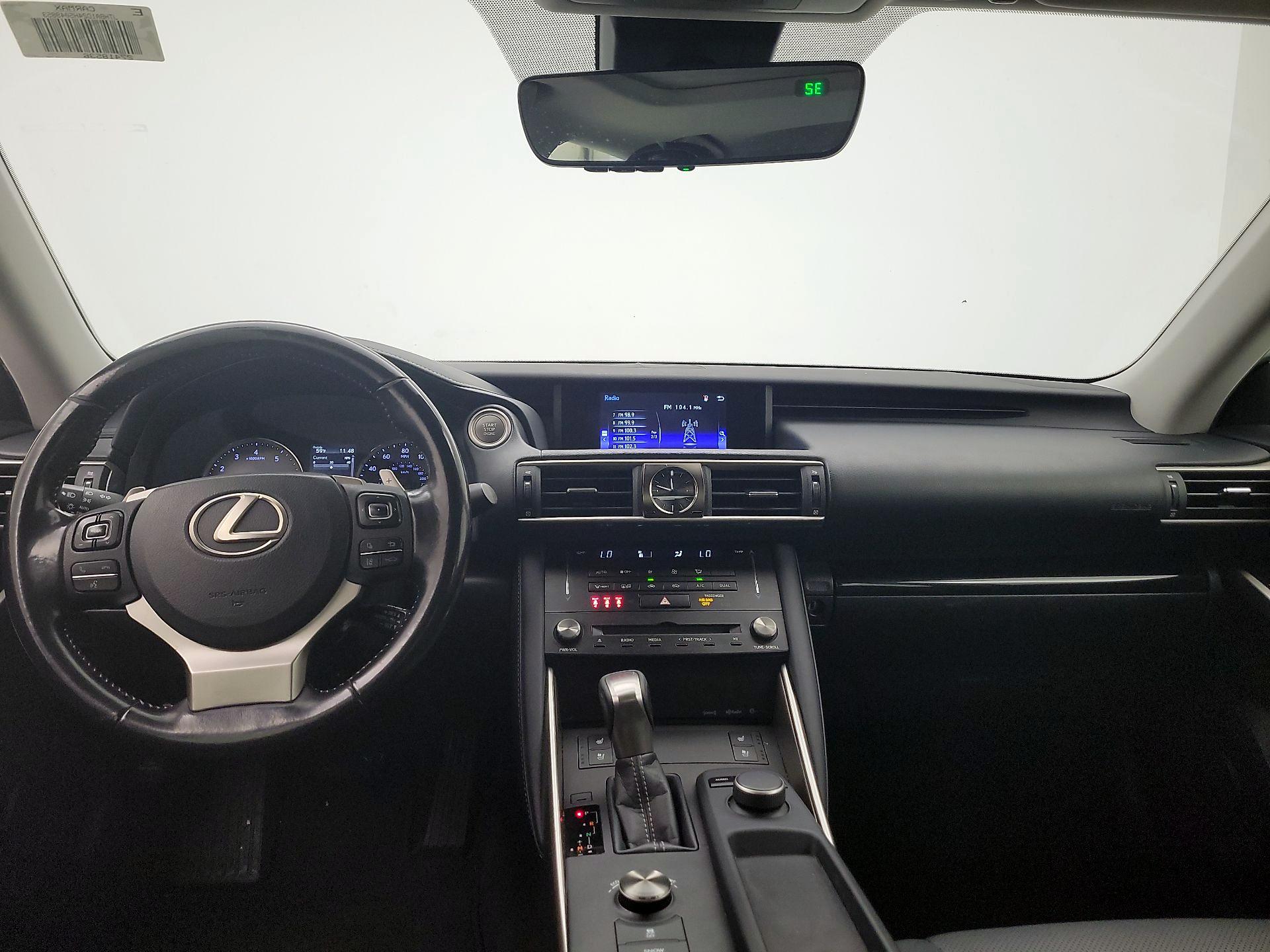 Thumbnail: 2017 Lexus IS - 9