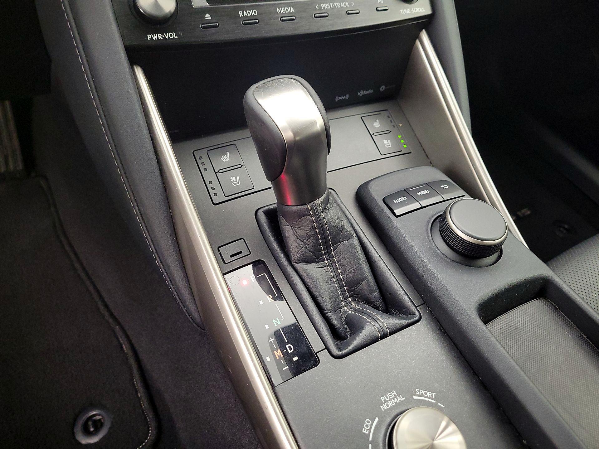 Thumbnail: 2017 Lexus IS - 17