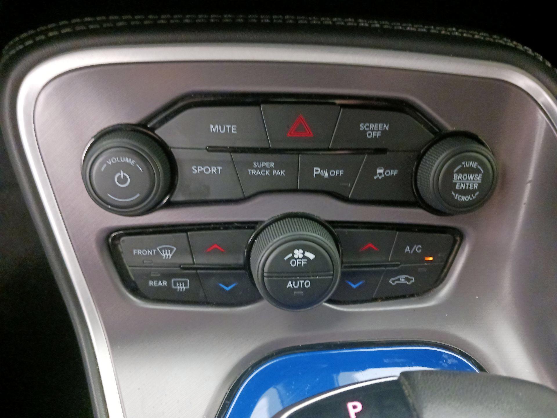 Thumbnail: 2021 Dodge Challenger - 17