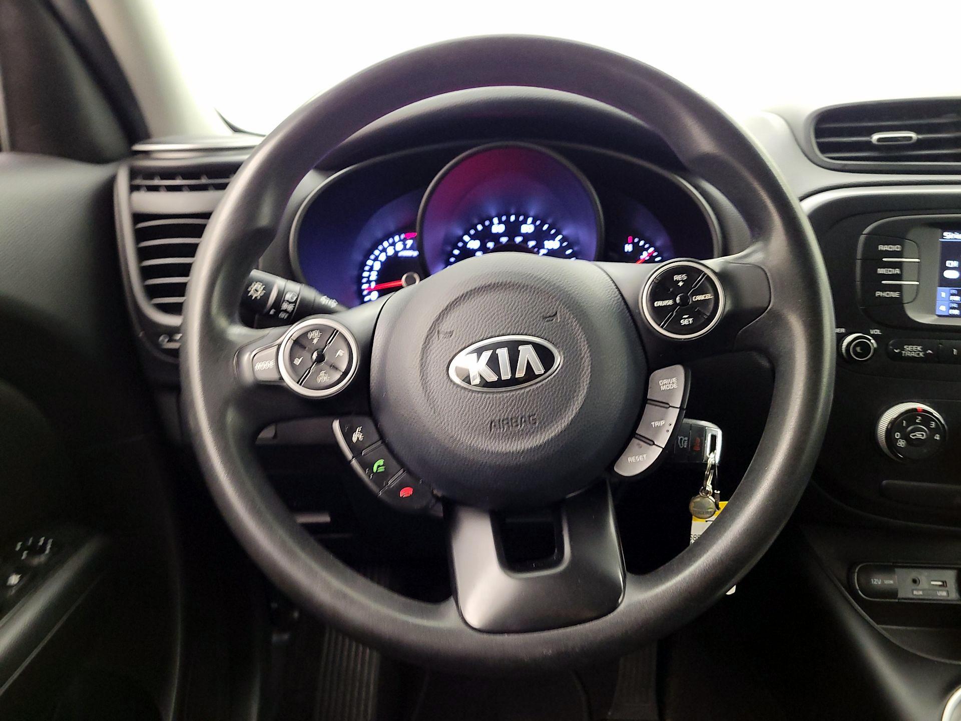 Thumbnail: 2017 Kia Soul - 10
