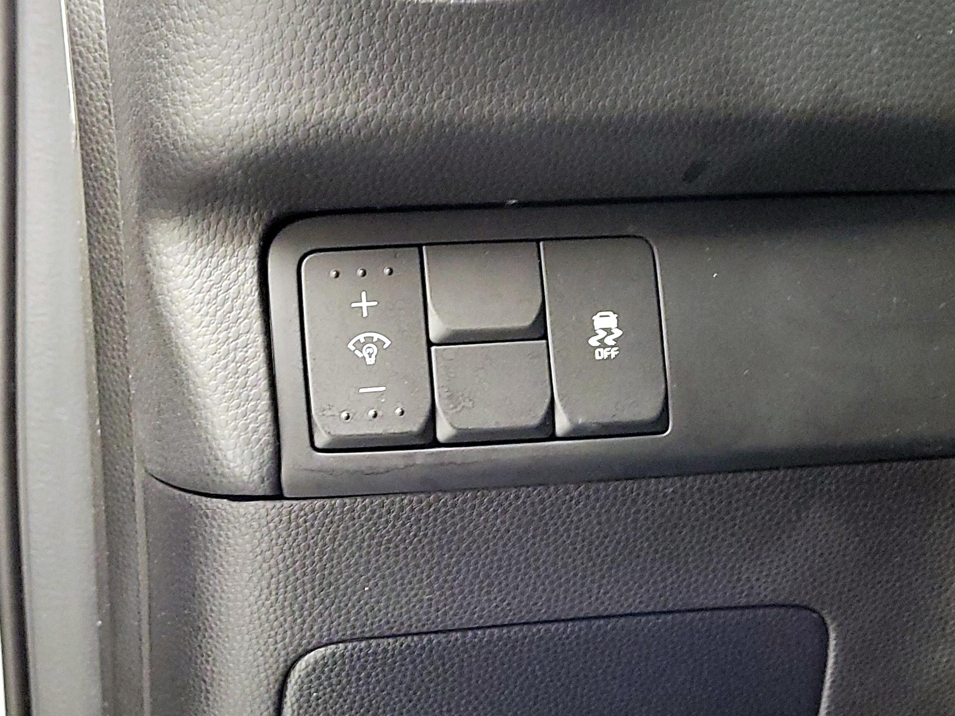 Thumbnail: 2017 Kia Soul - 13