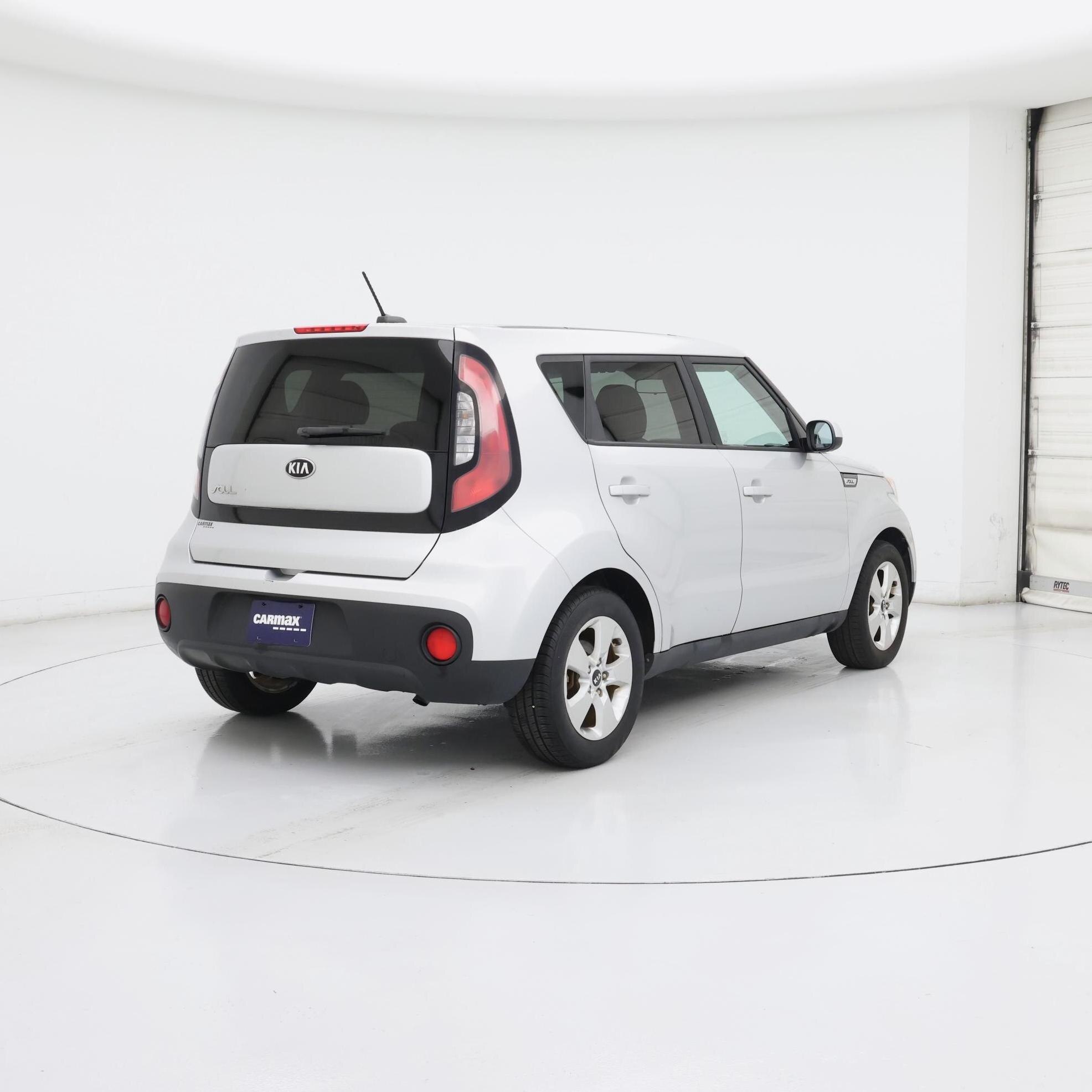 Thumbnail: 2017 Kia Soul - 8