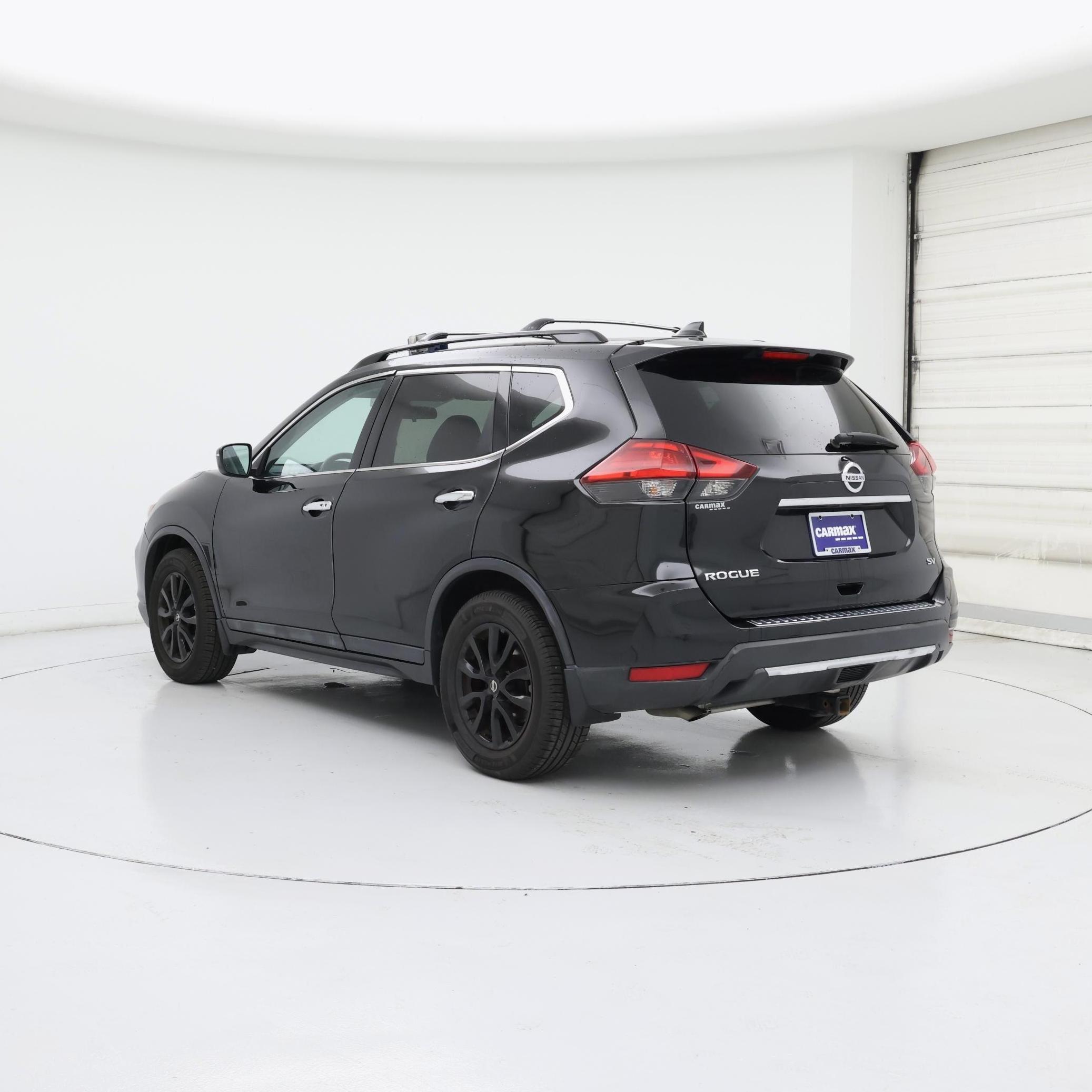 Thumbnail: 2017 Nissan Rogue - 2