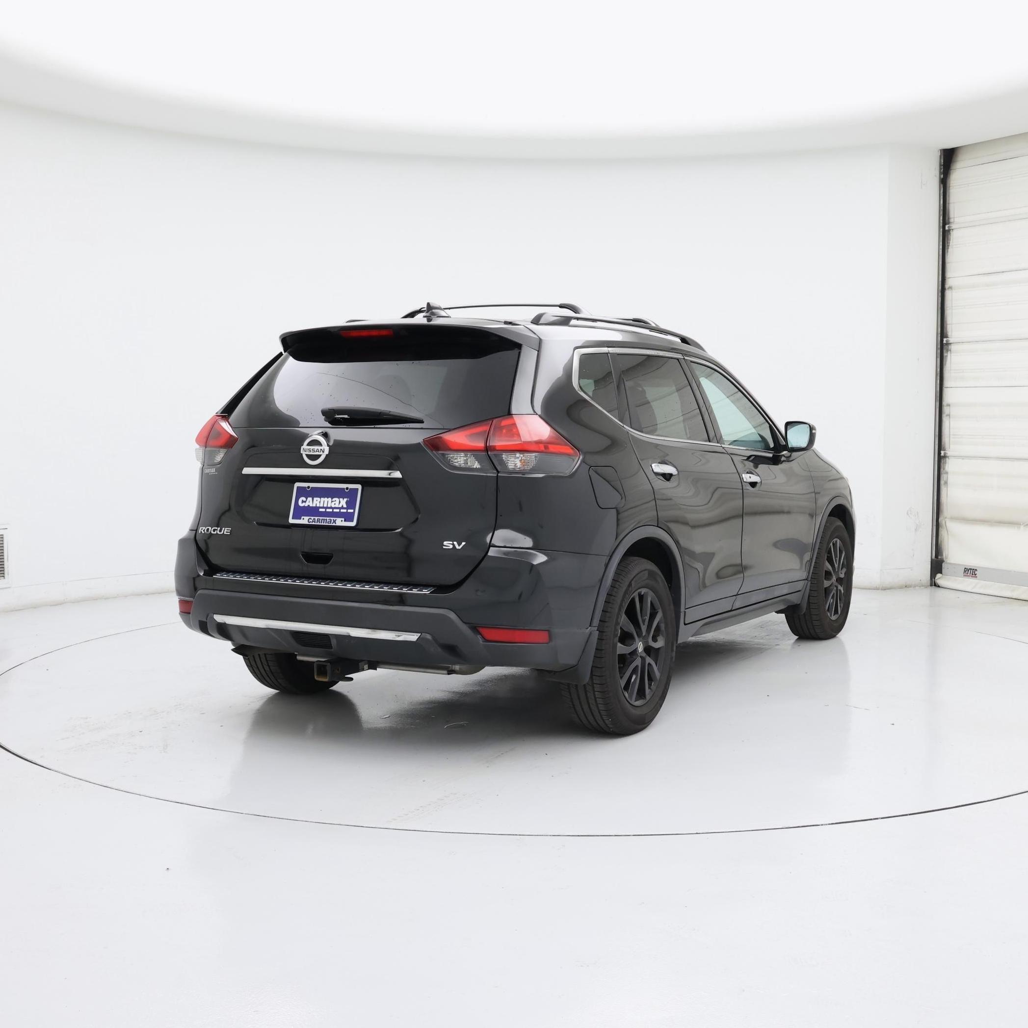 Thumbnail: 2017 Nissan Rogue - 8