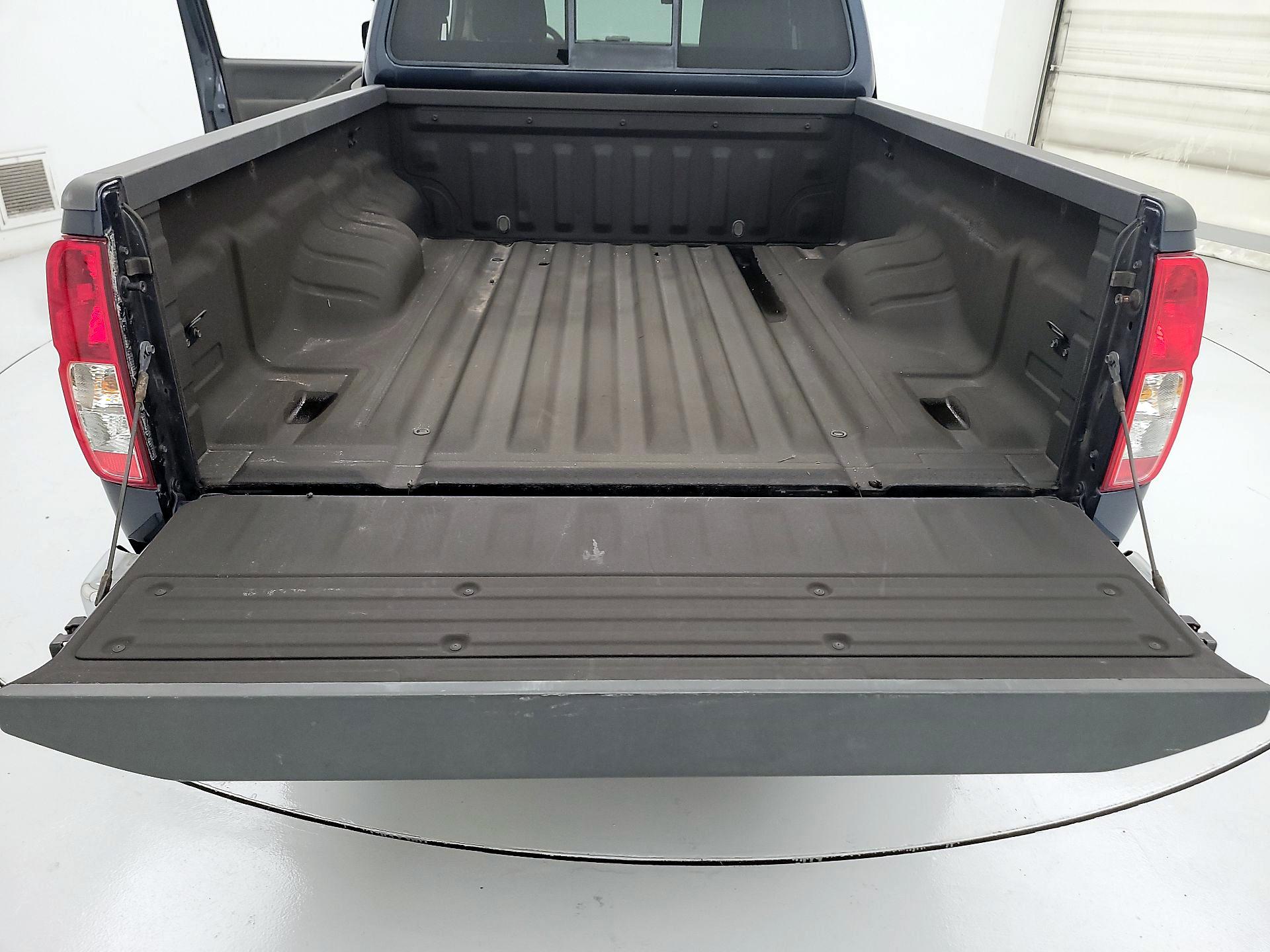 Thumbnail: 2017 Nissan Frontier - 19