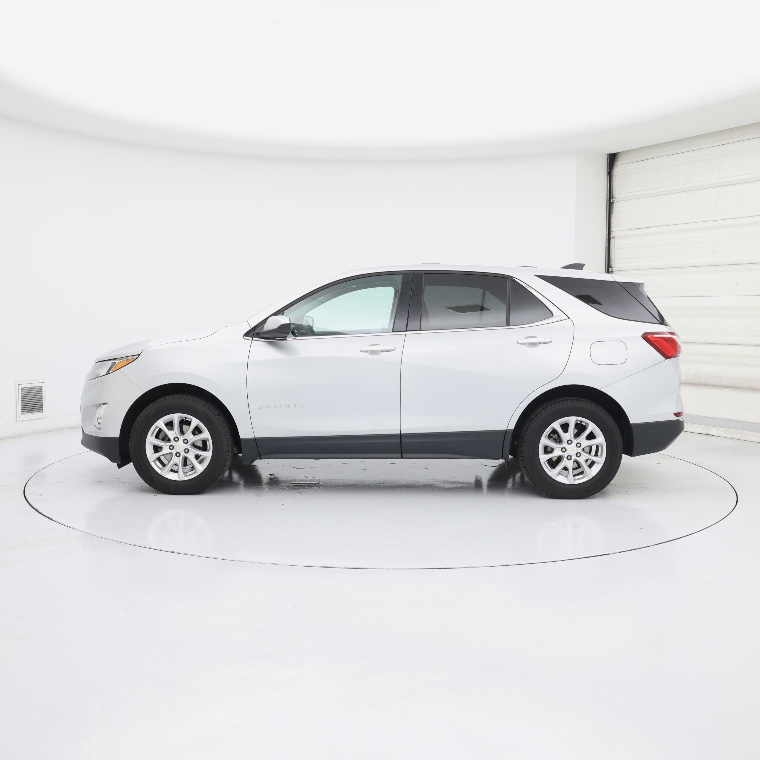 Thumbnail: 2019 Chevrolet Equinox - 3