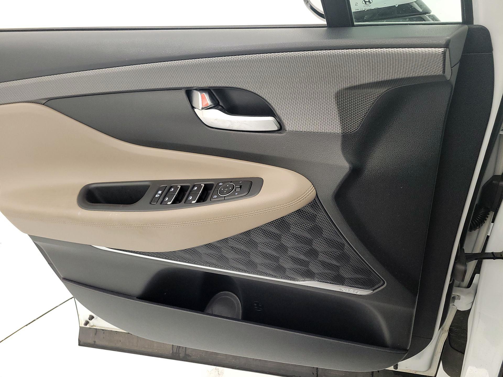 Thumbnail: 2020 Hyundai Santa Fe - 12