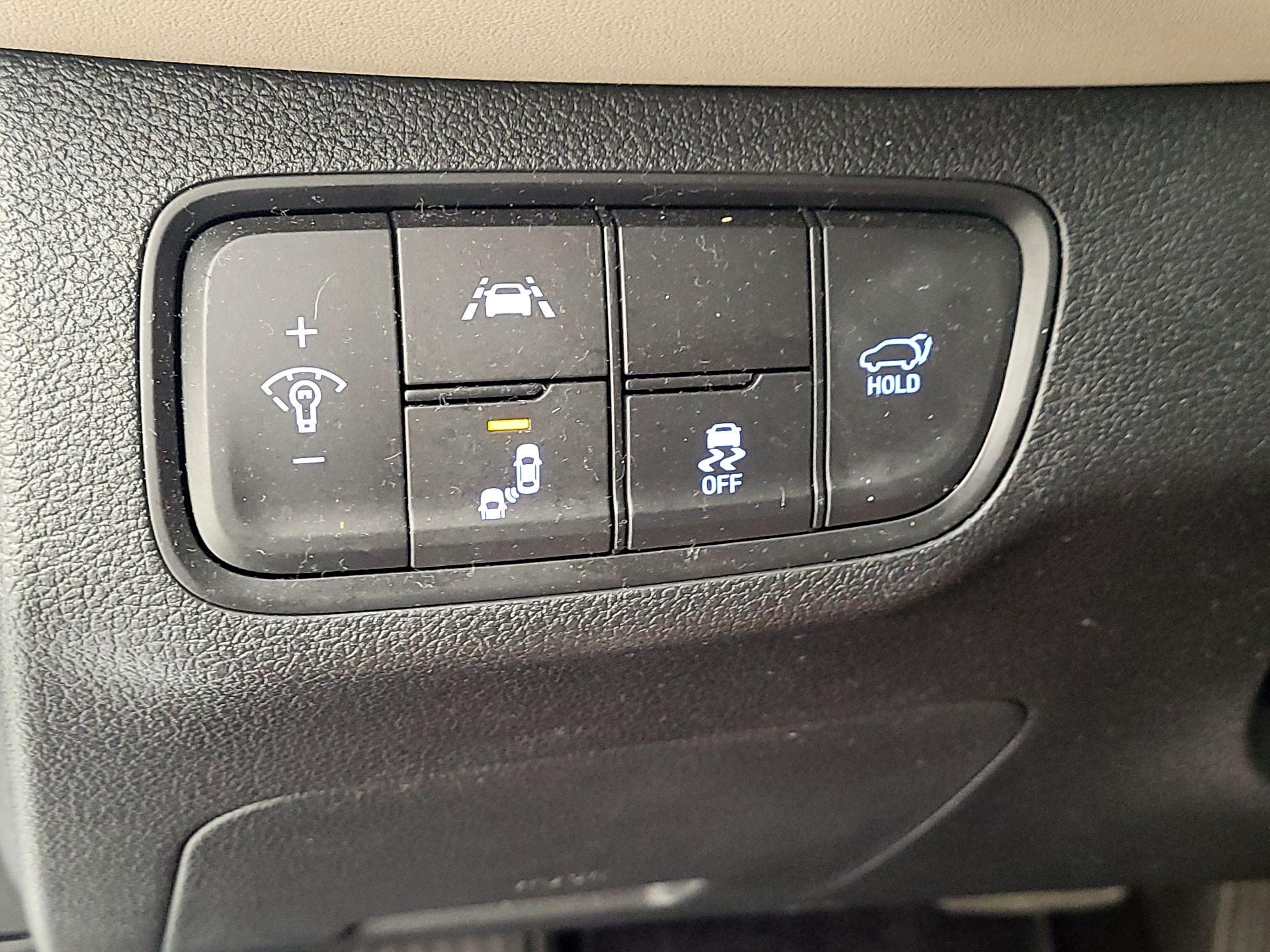 Thumbnail: 2020 Hyundai Santa Fe - 13