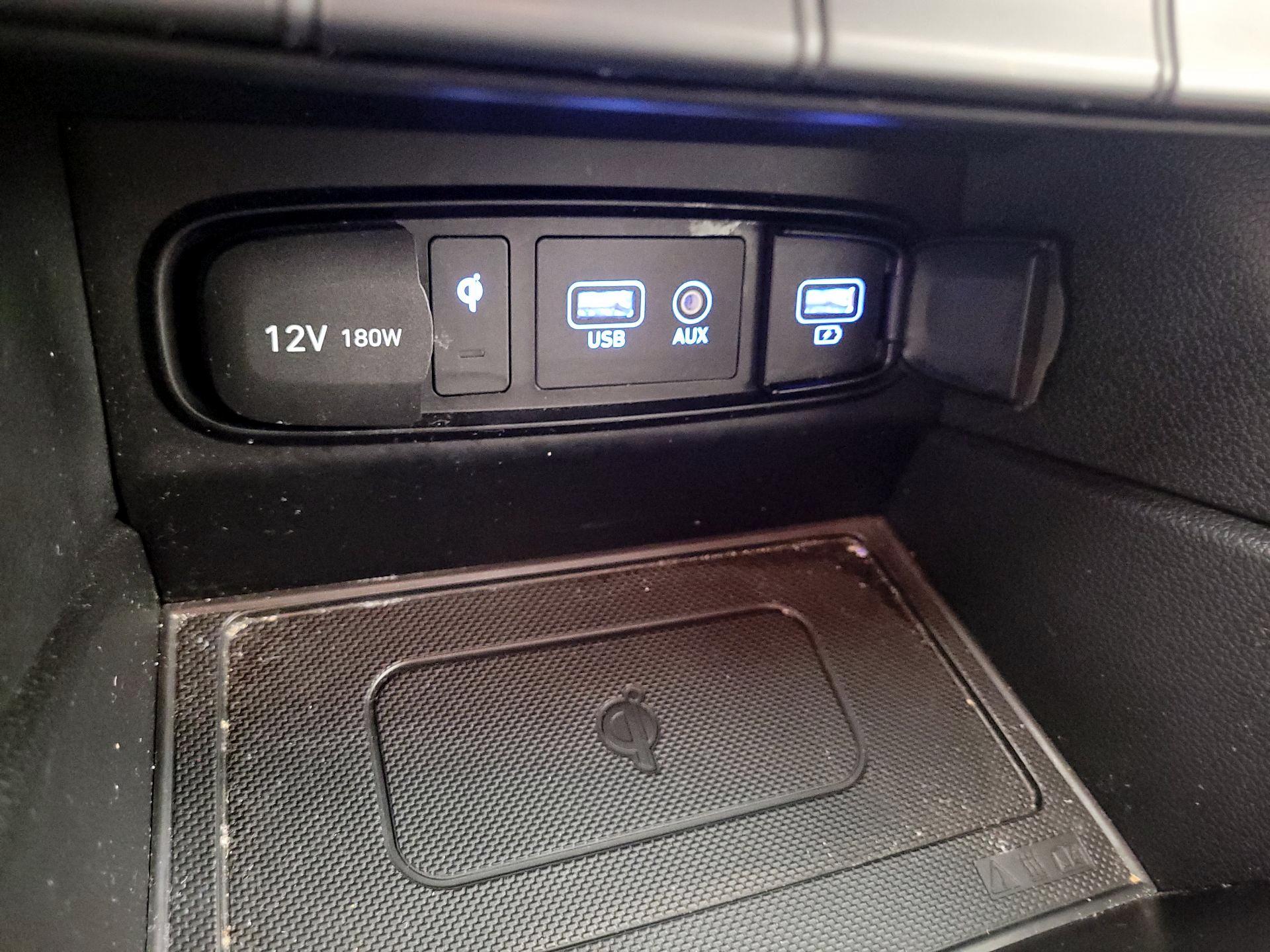 Thumbnail: 2020 Hyundai Santa Fe - 18