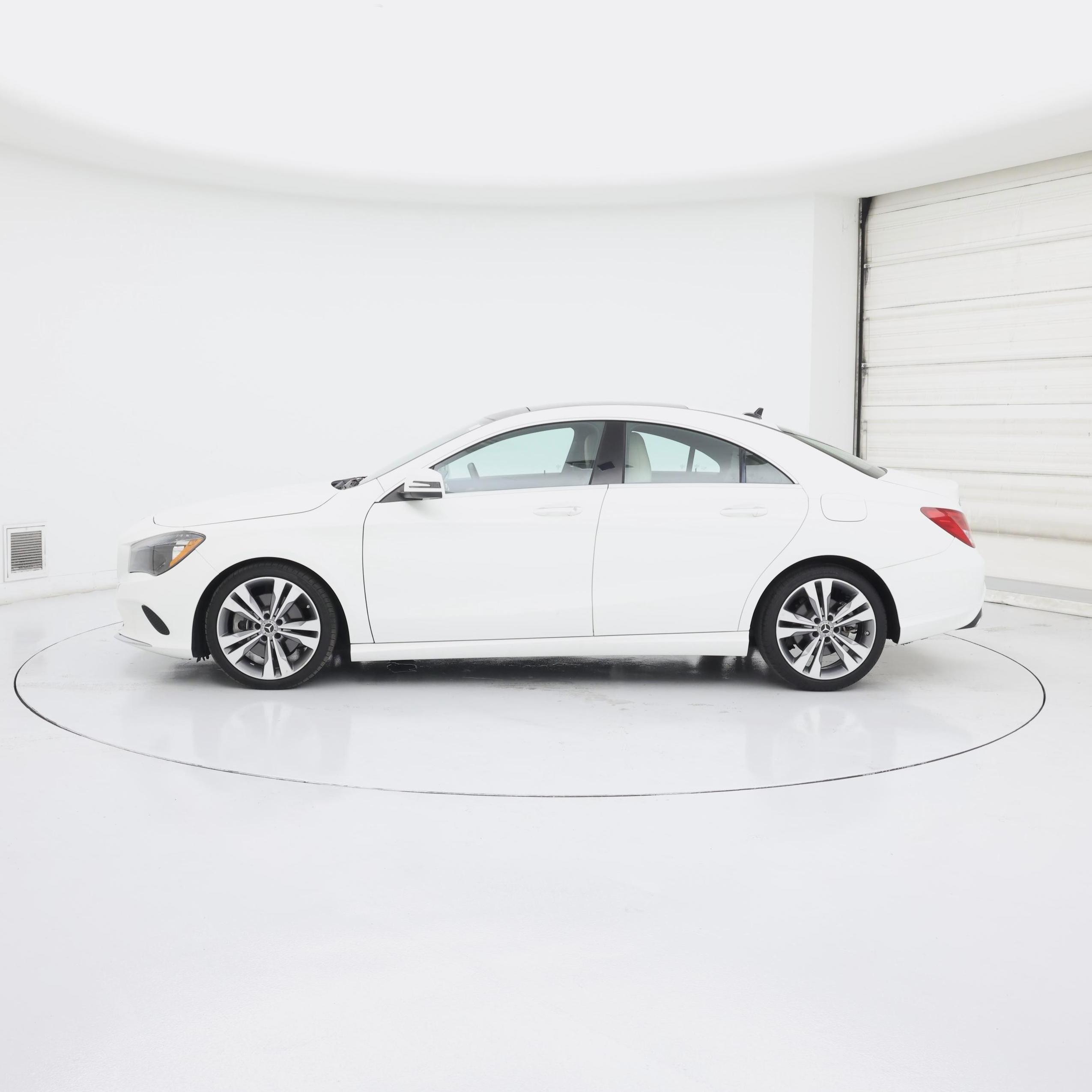 Thumbnail: 2019 Mercedes-Benz CLA - 3