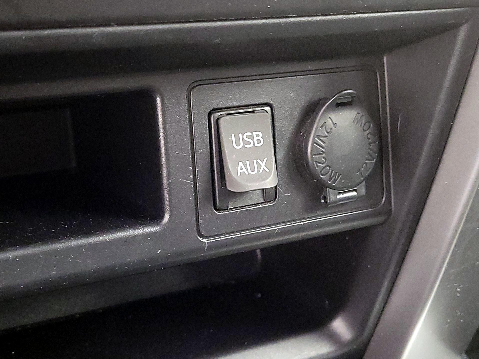 Thumbnail: 2018 Toyota 4Runner - 18