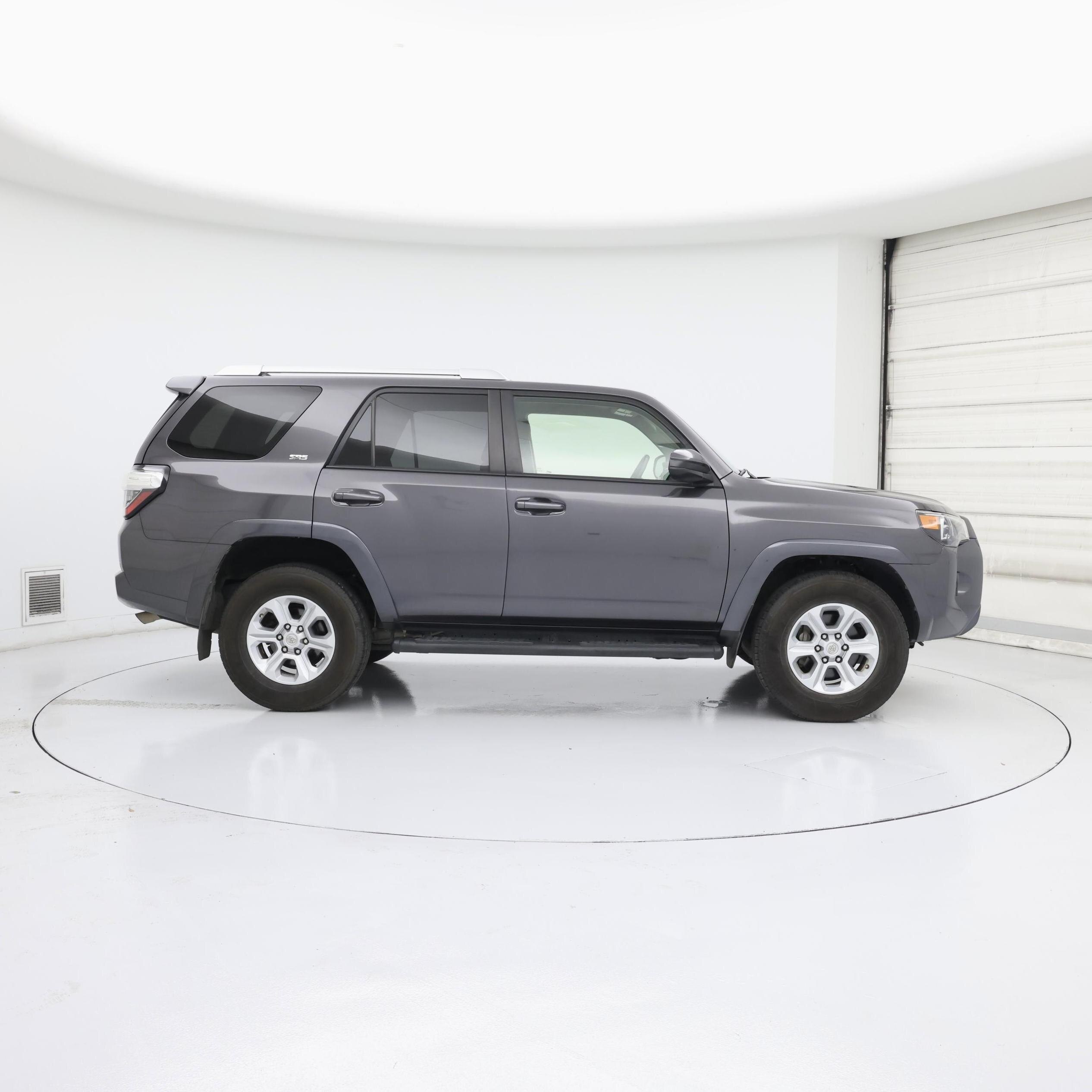 Thumbnail: 2018 Toyota 4Runner - 7