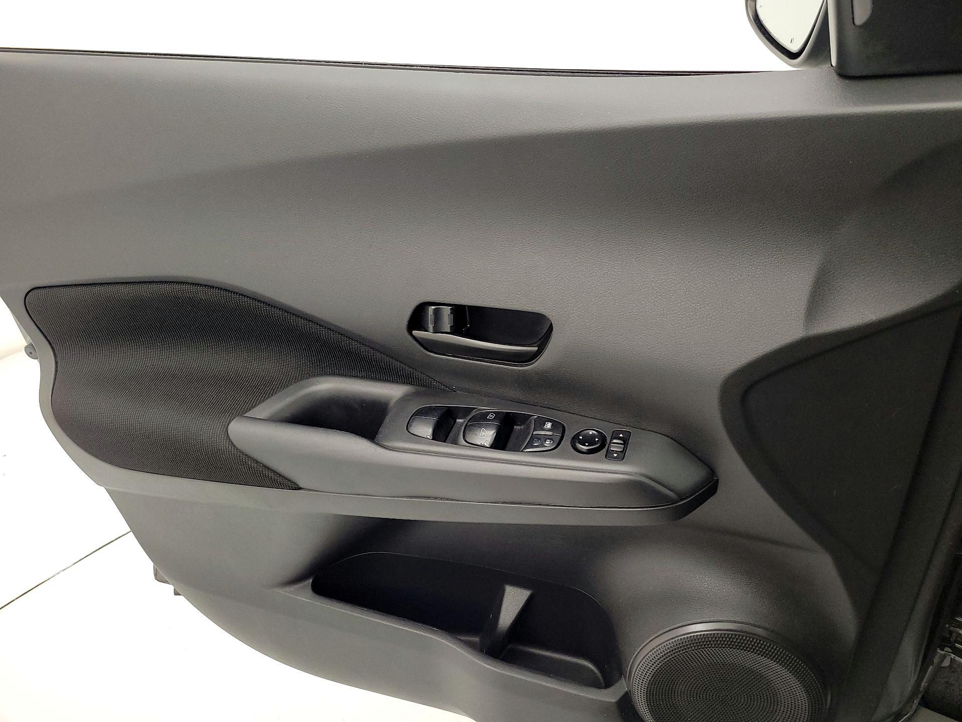 Thumbnail: 2022 Nissan Kicks - 12