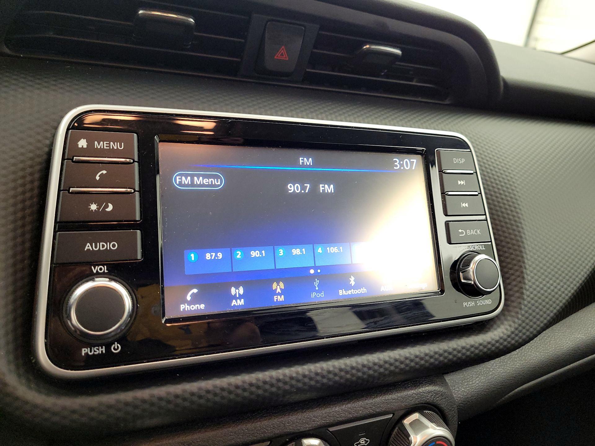 Thumbnail: 2022 Nissan Kicks - 13