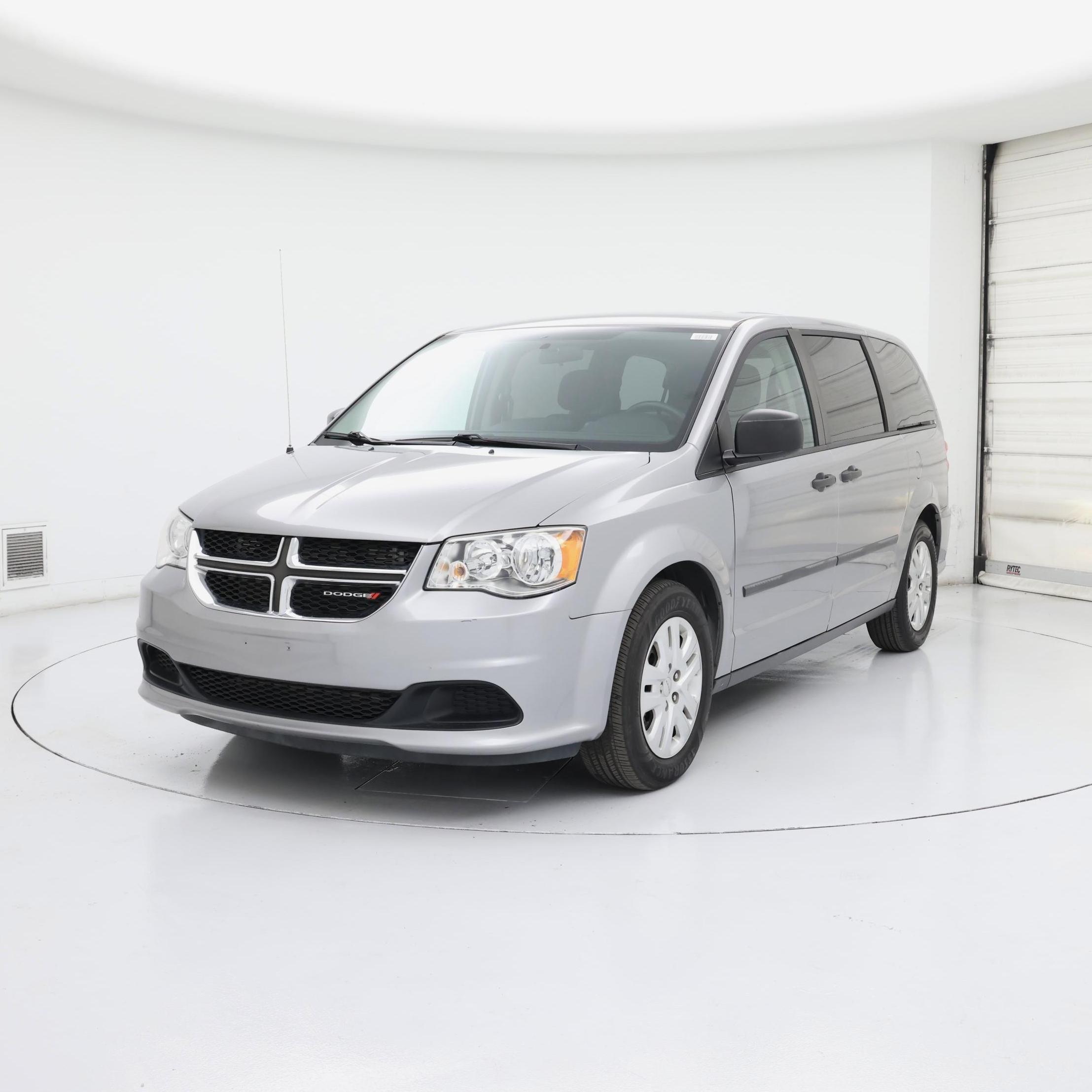 Thumbnail: 2016 Dodge Grand Caravan - 4