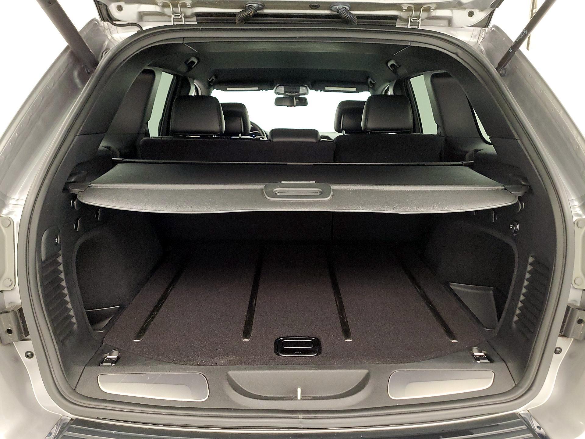 Thumbnail: 2015 Jeep Grand Cherokee - 20