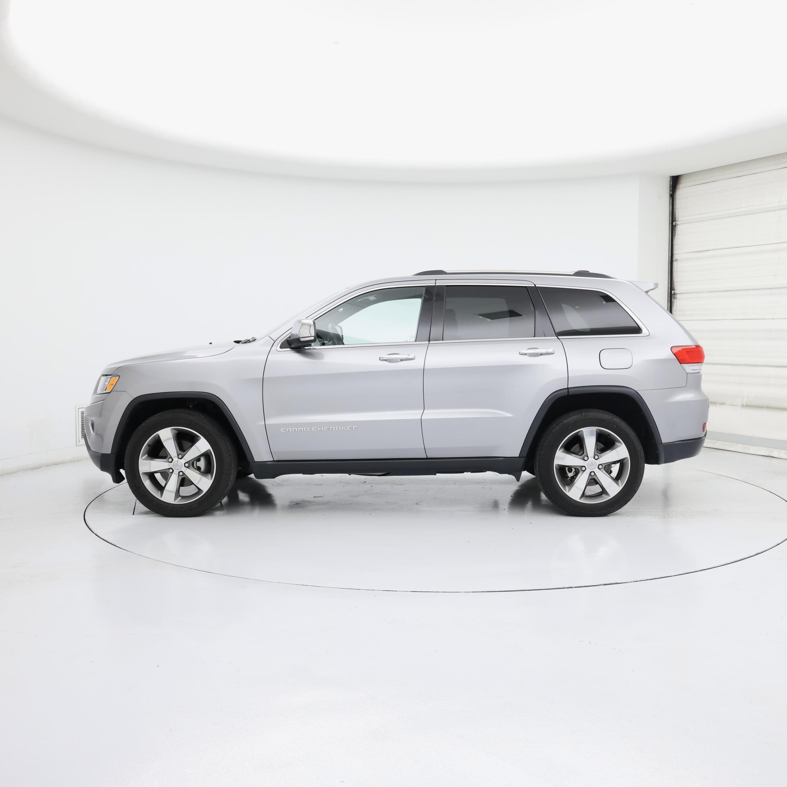 Thumbnail: 2015 Jeep Grand Cherokee - 3