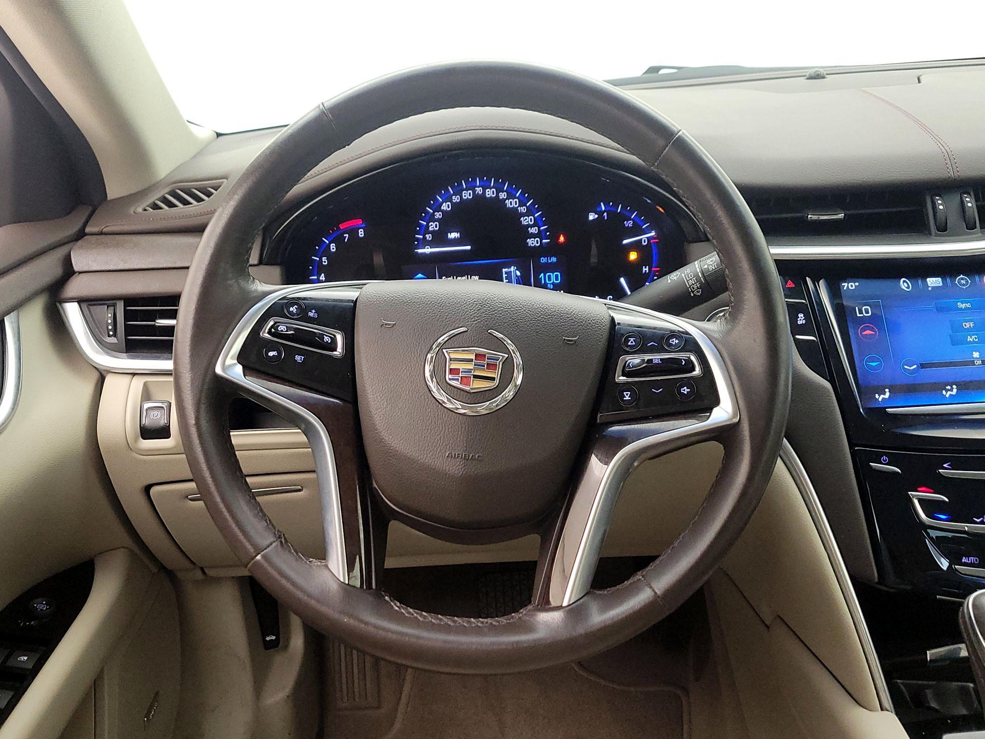 Thumbnail: 2015 Cadillac XTS - 10
