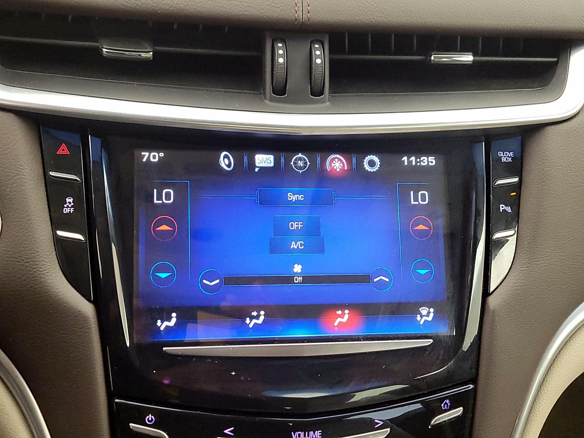 Thumbnail: 2015 Cadillac XTS - 14