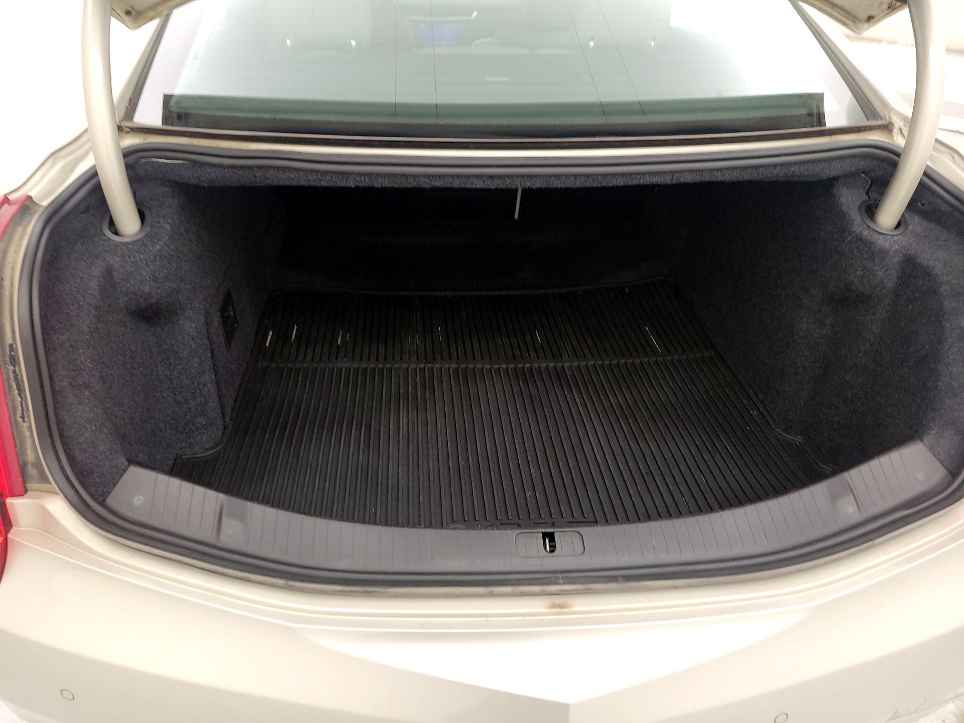 Thumbnail: 2015 Cadillac XTS - 19