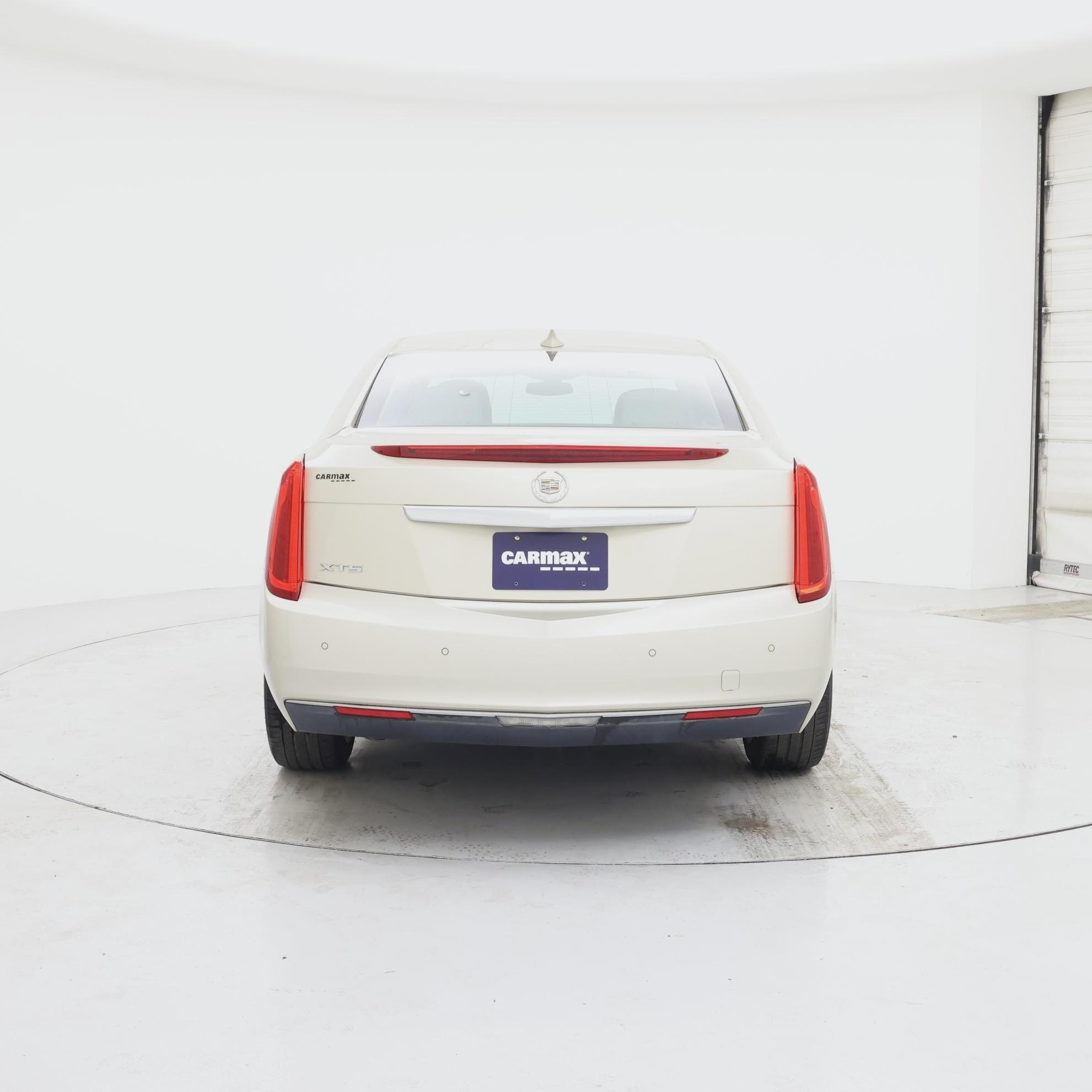 Thumbnail: 2015 Cadillac XTS - 6