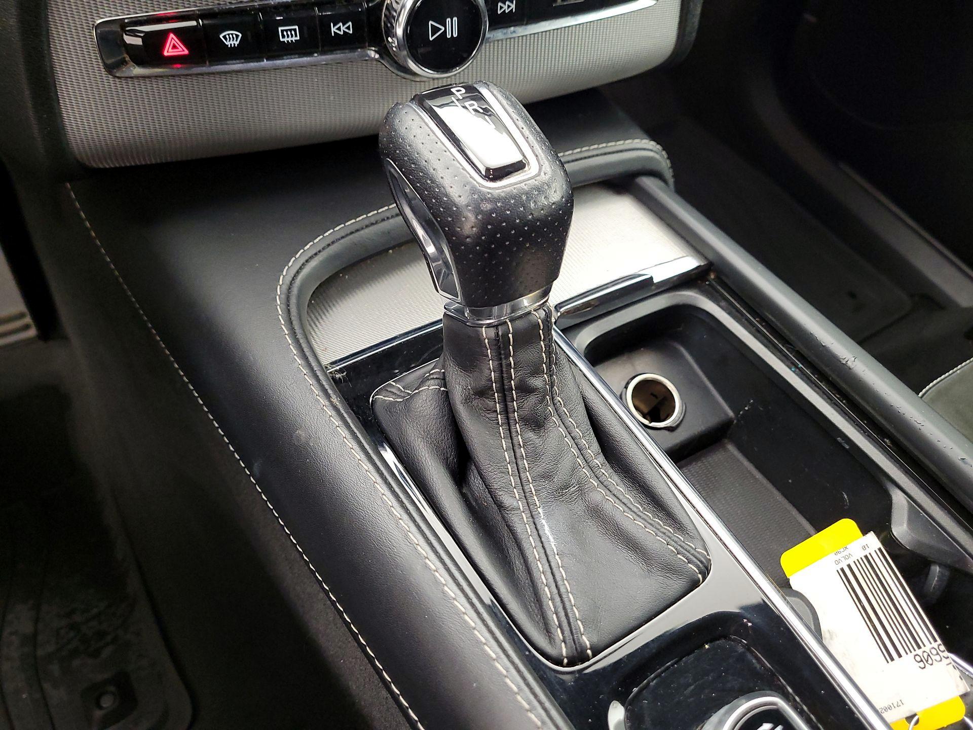 Thumbnail: 2018 Volvo XC90 - 17