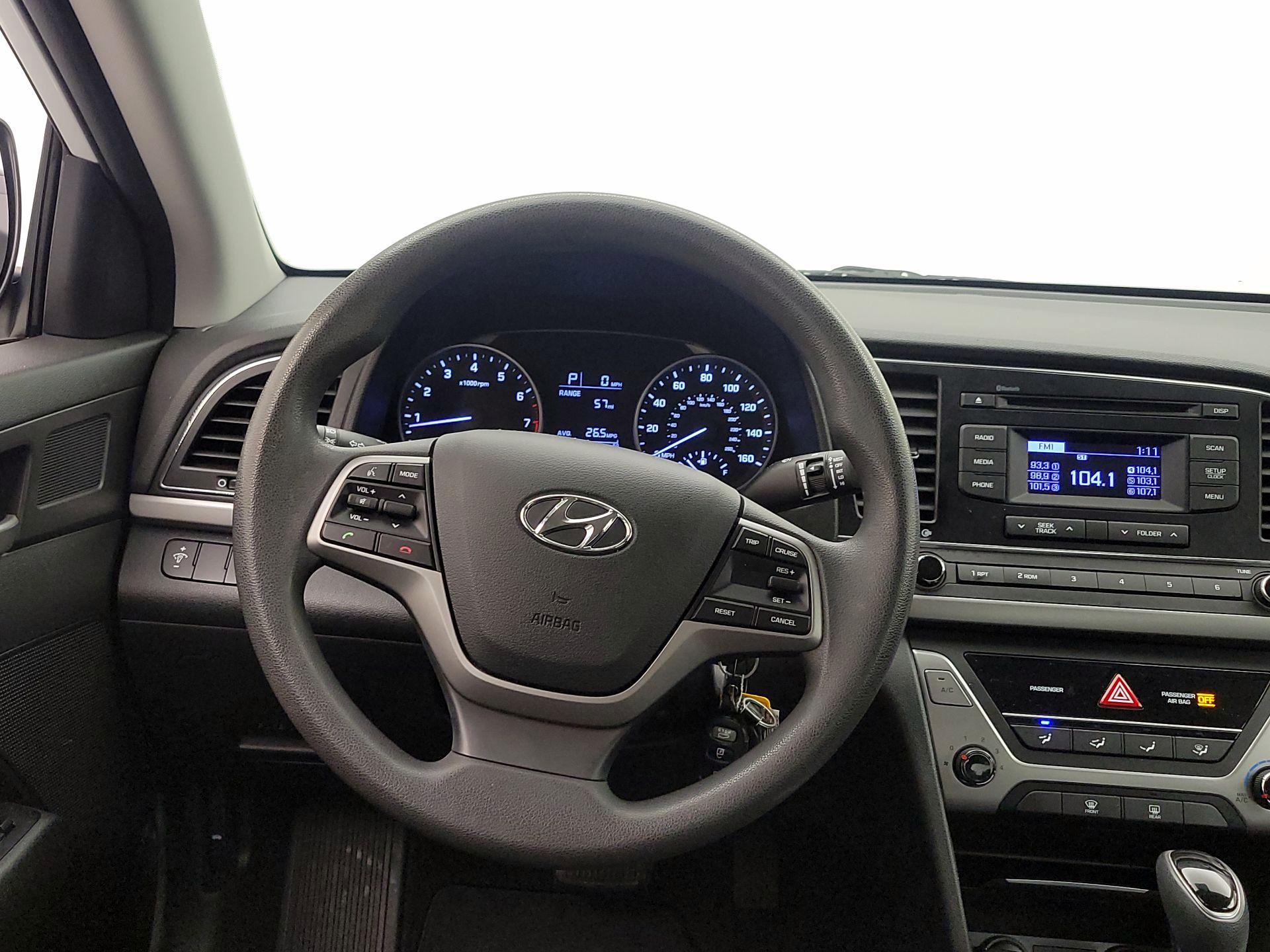 Thumbnail: 2018 Hyundai Elantra - 10