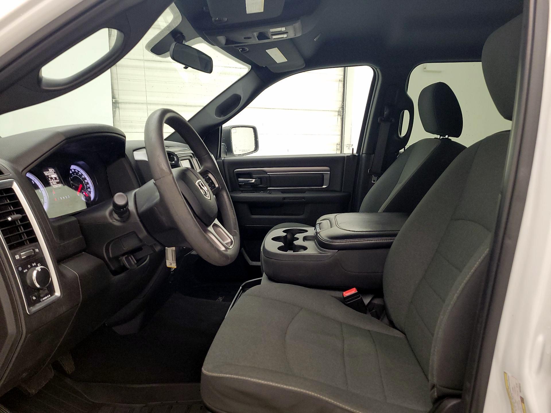 Thumbnail: 2022 RAM 1500 Classic - 11