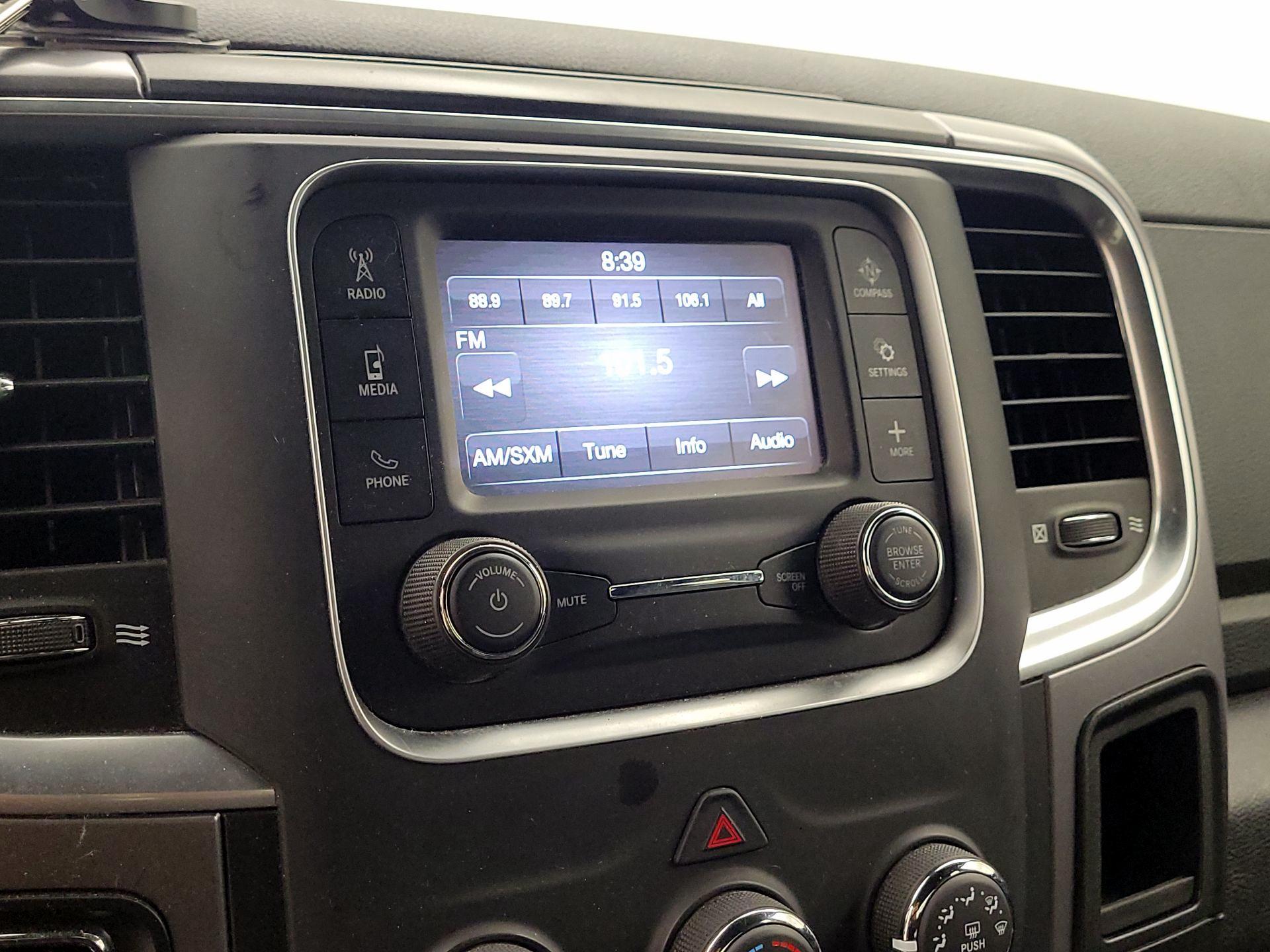 Thumbnail: 2022 RAM 1500 Classic - 15