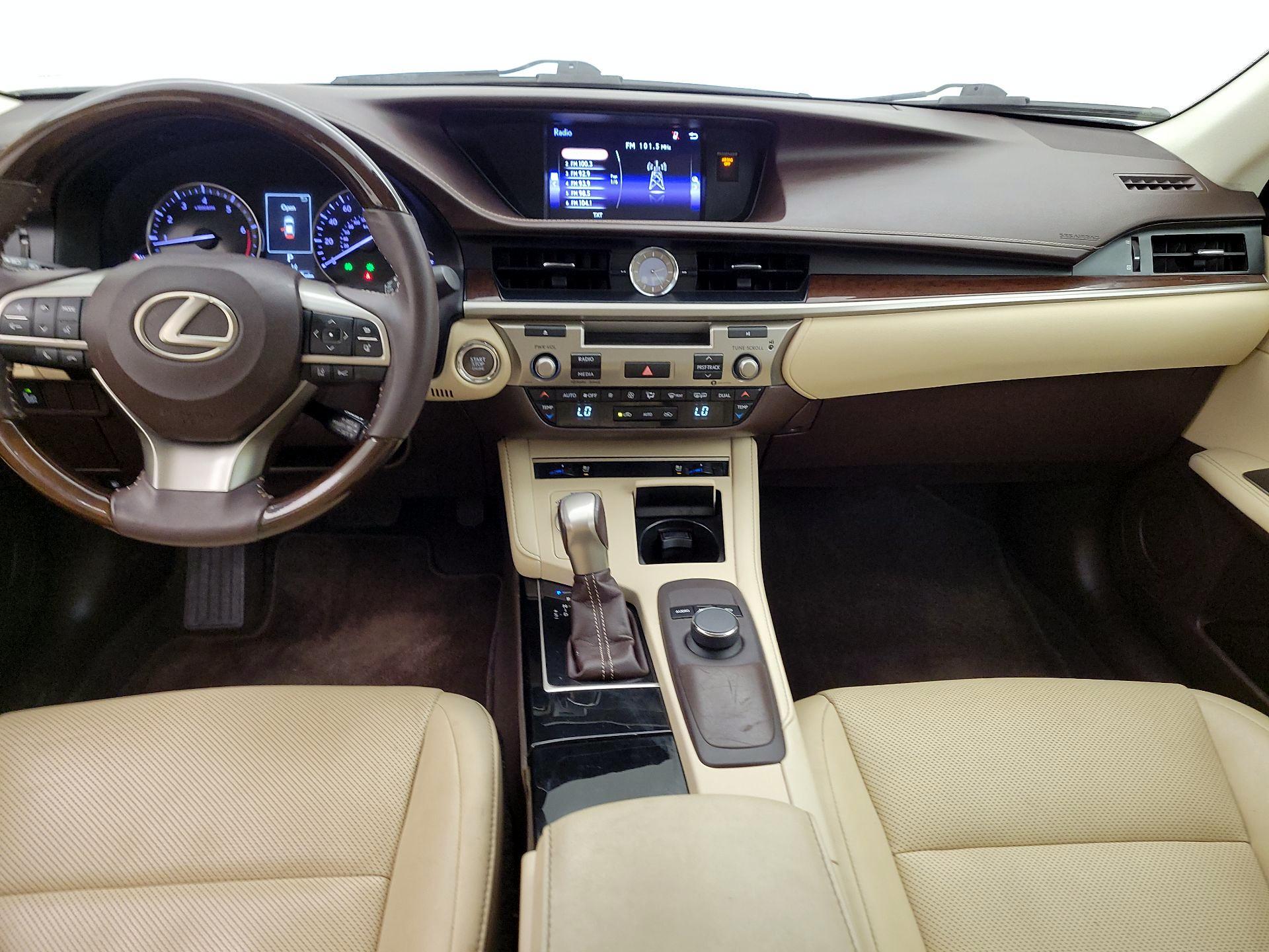 Thumbnail: 2018 Lexus ES - 9