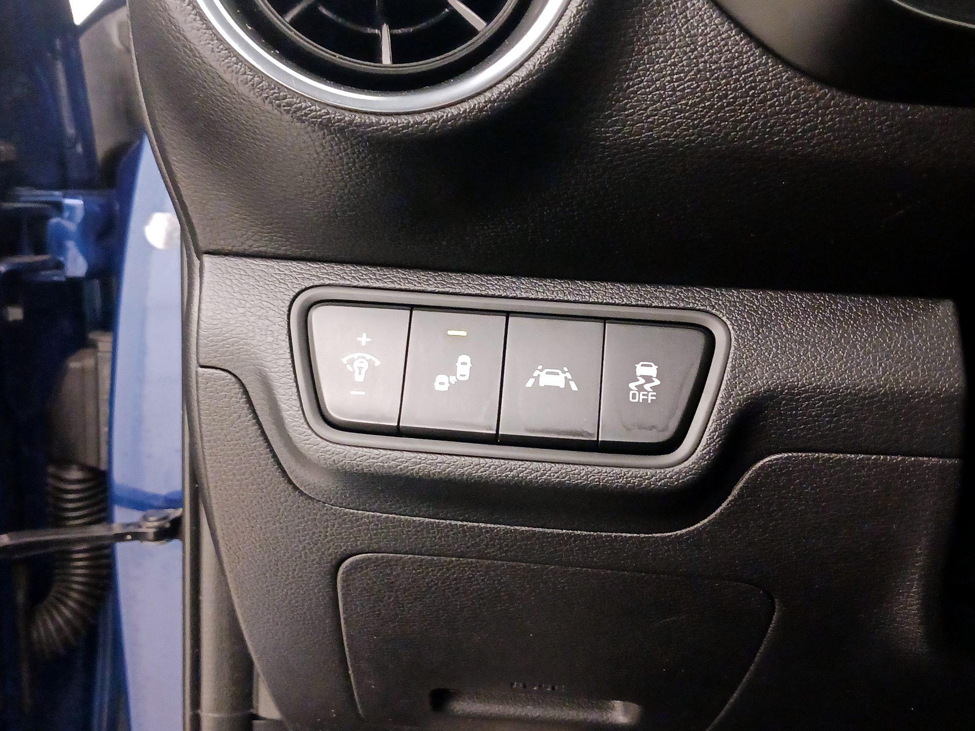 Thumbnail: 2021 Kia Forte - 13