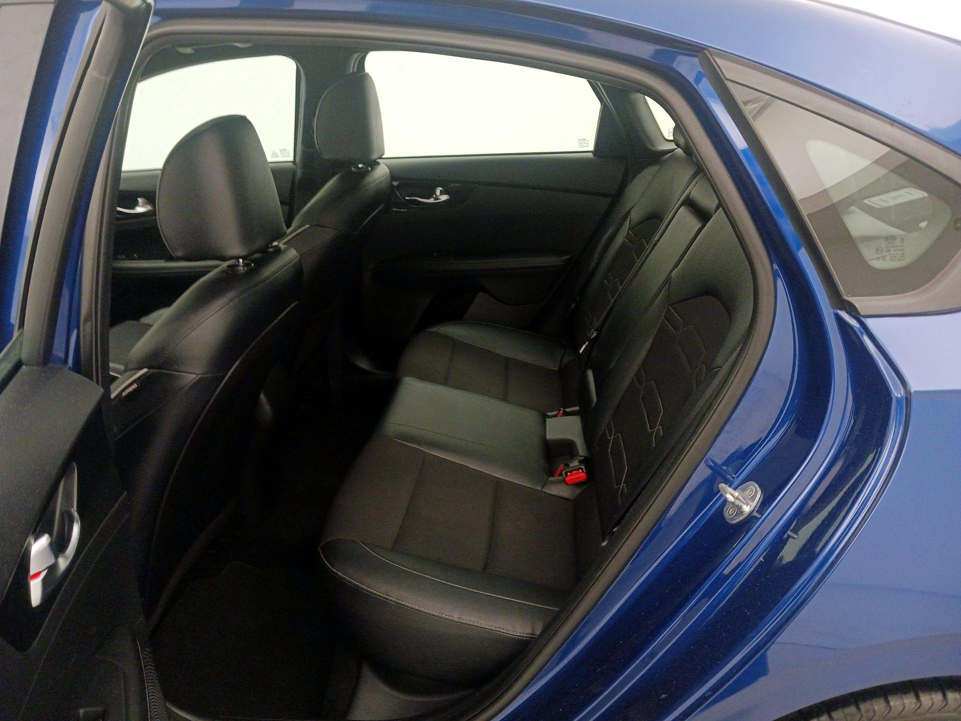 Thumbnail: 2021 Kia Forte - 20