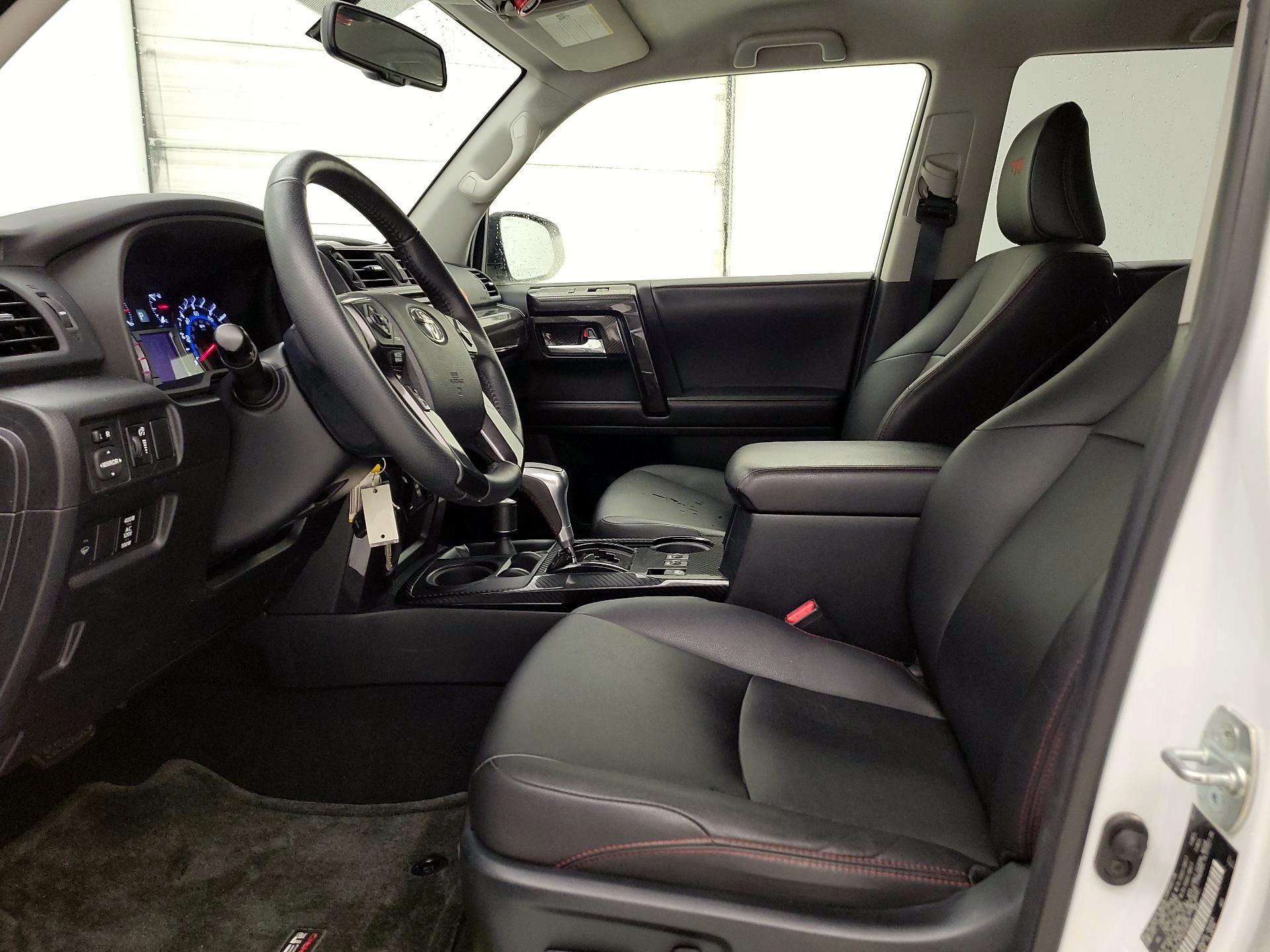 Thumbnail: 2017 Toyota 4Runner - 11