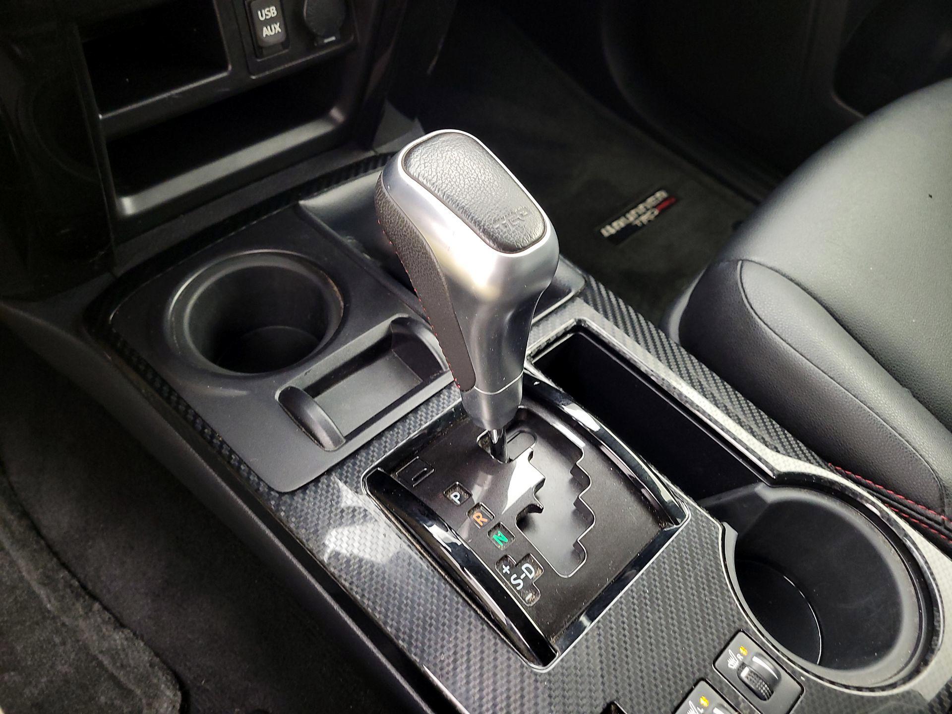 Thumbnail: 2017 Toyota 4Runner - 17