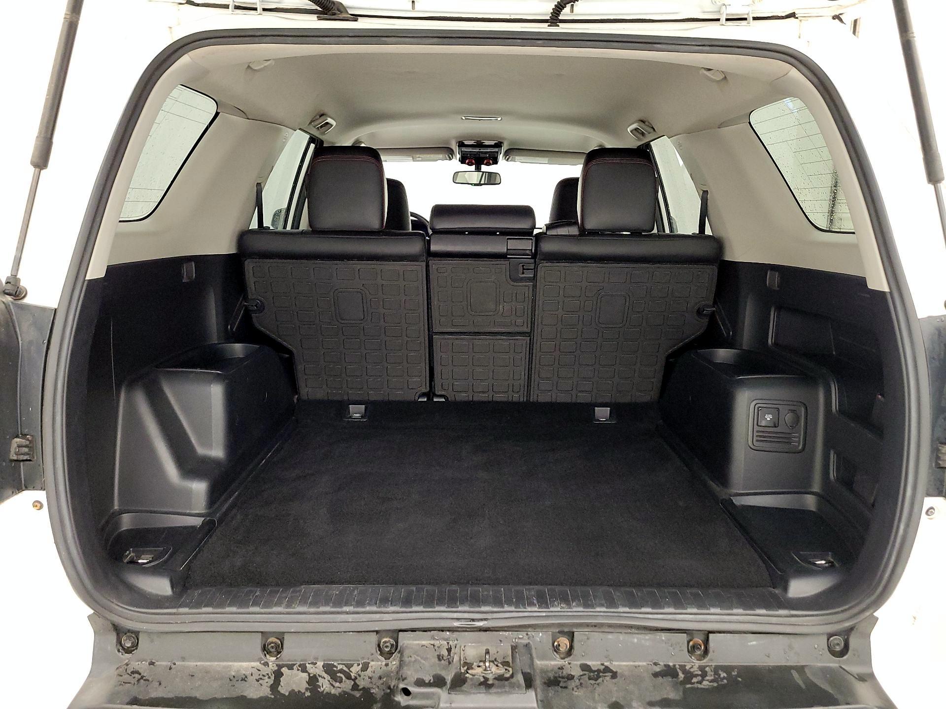 Thumbnail: 2017 Toyota 4Runner - 20